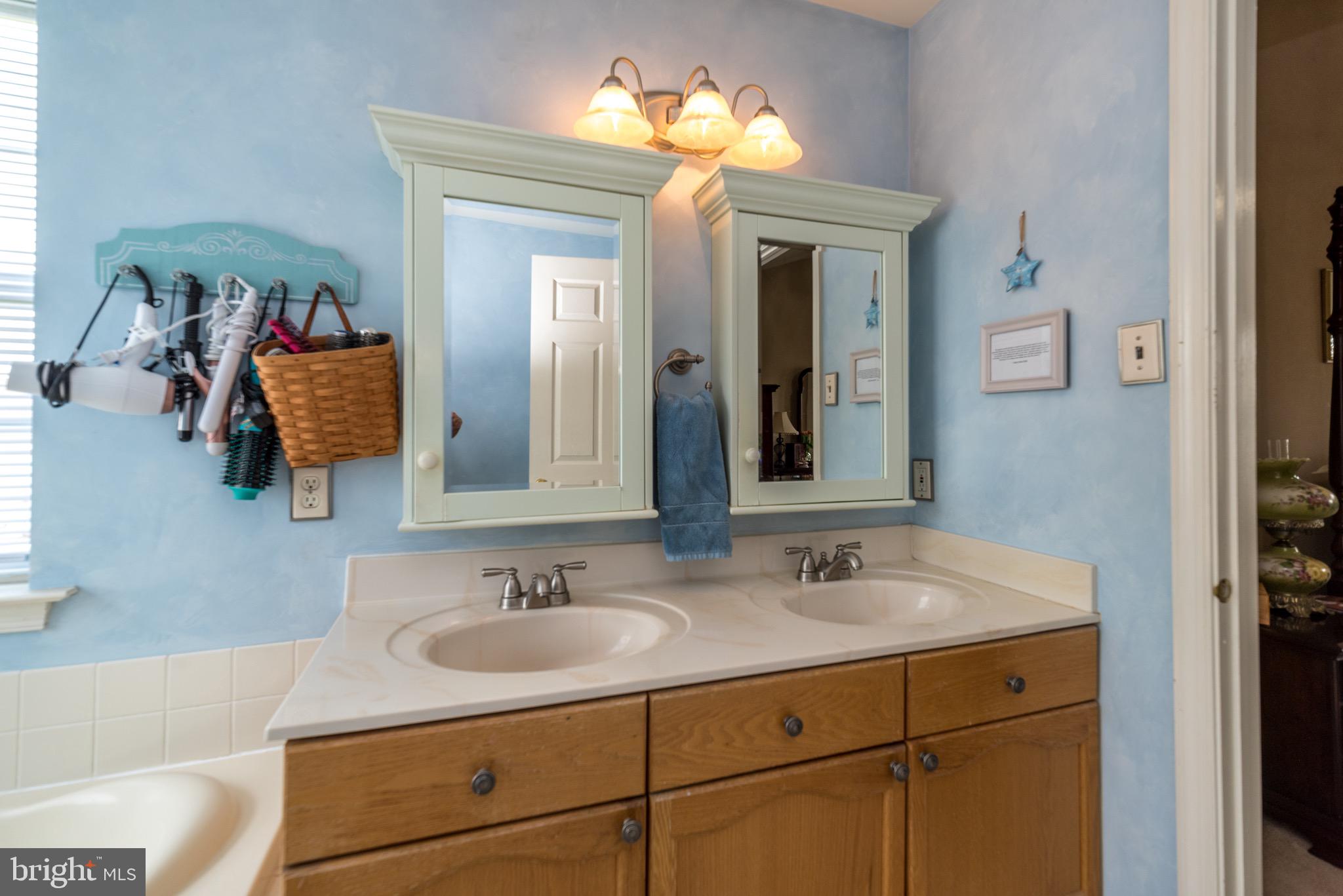 LANDIS GREENE - Residential