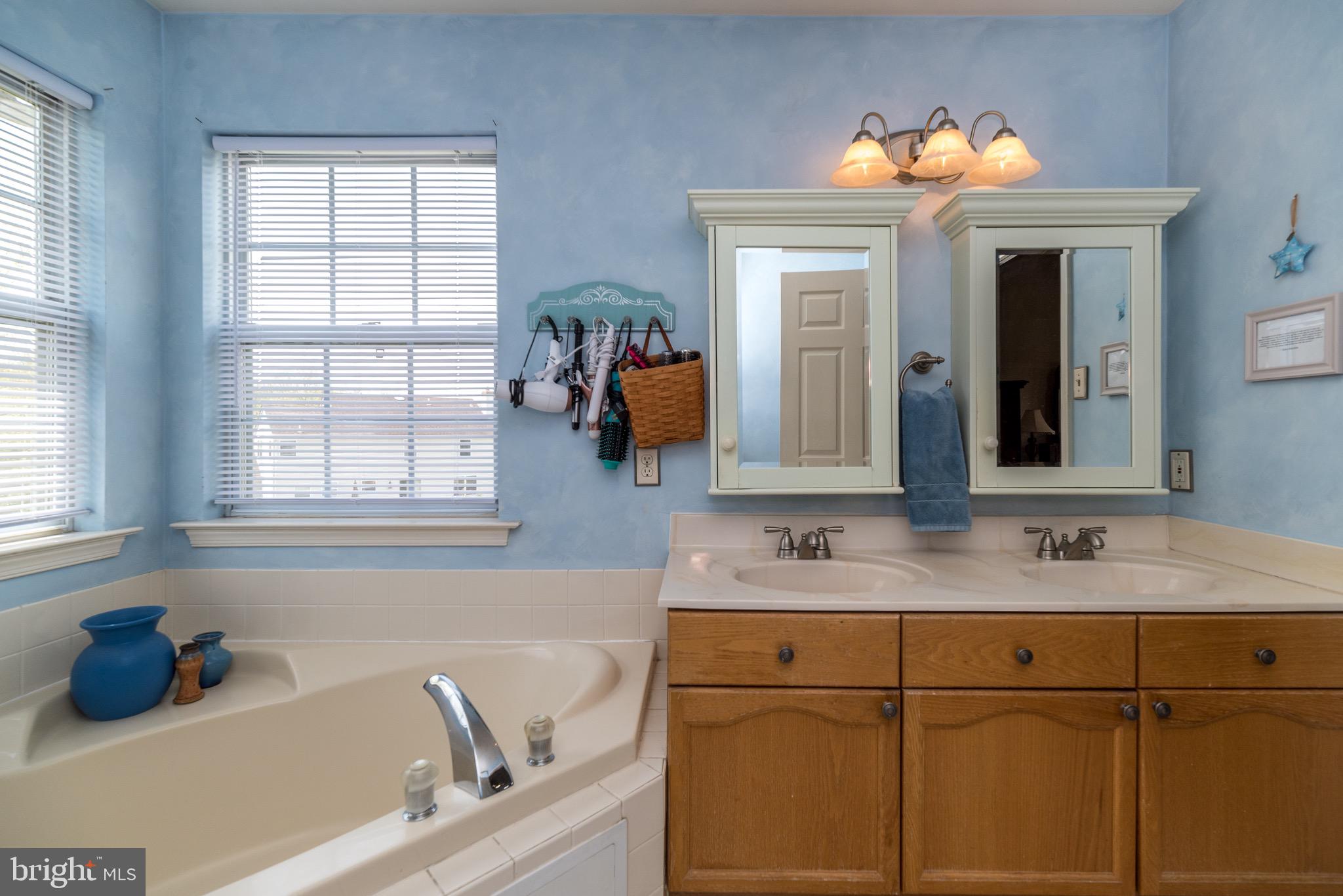 LANDIS GREENE - Residential