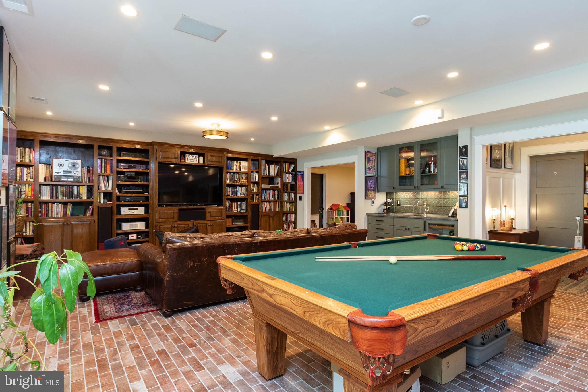 WESTMORE GARDENS - Residential