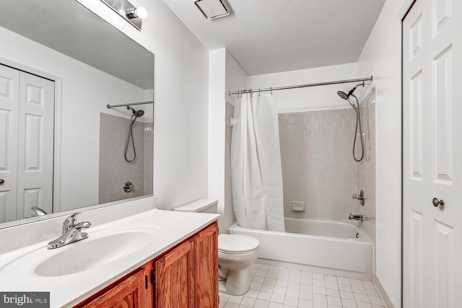 TAYLOR RIDGE - Residential Lease