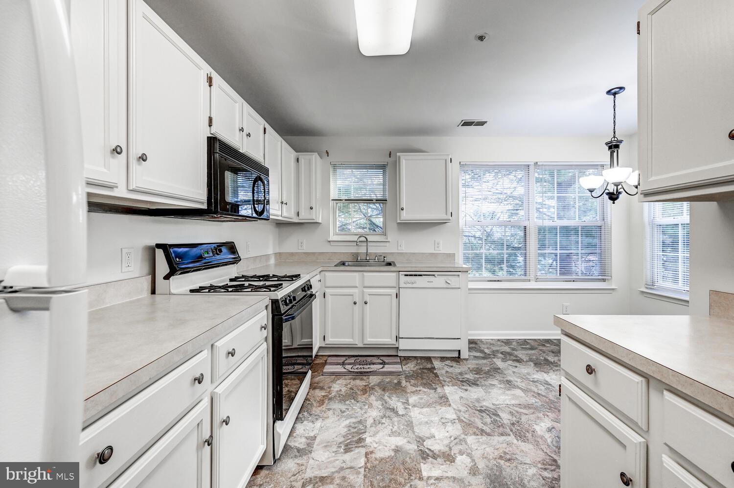 TAYLOR RIDGE - Residential Lease