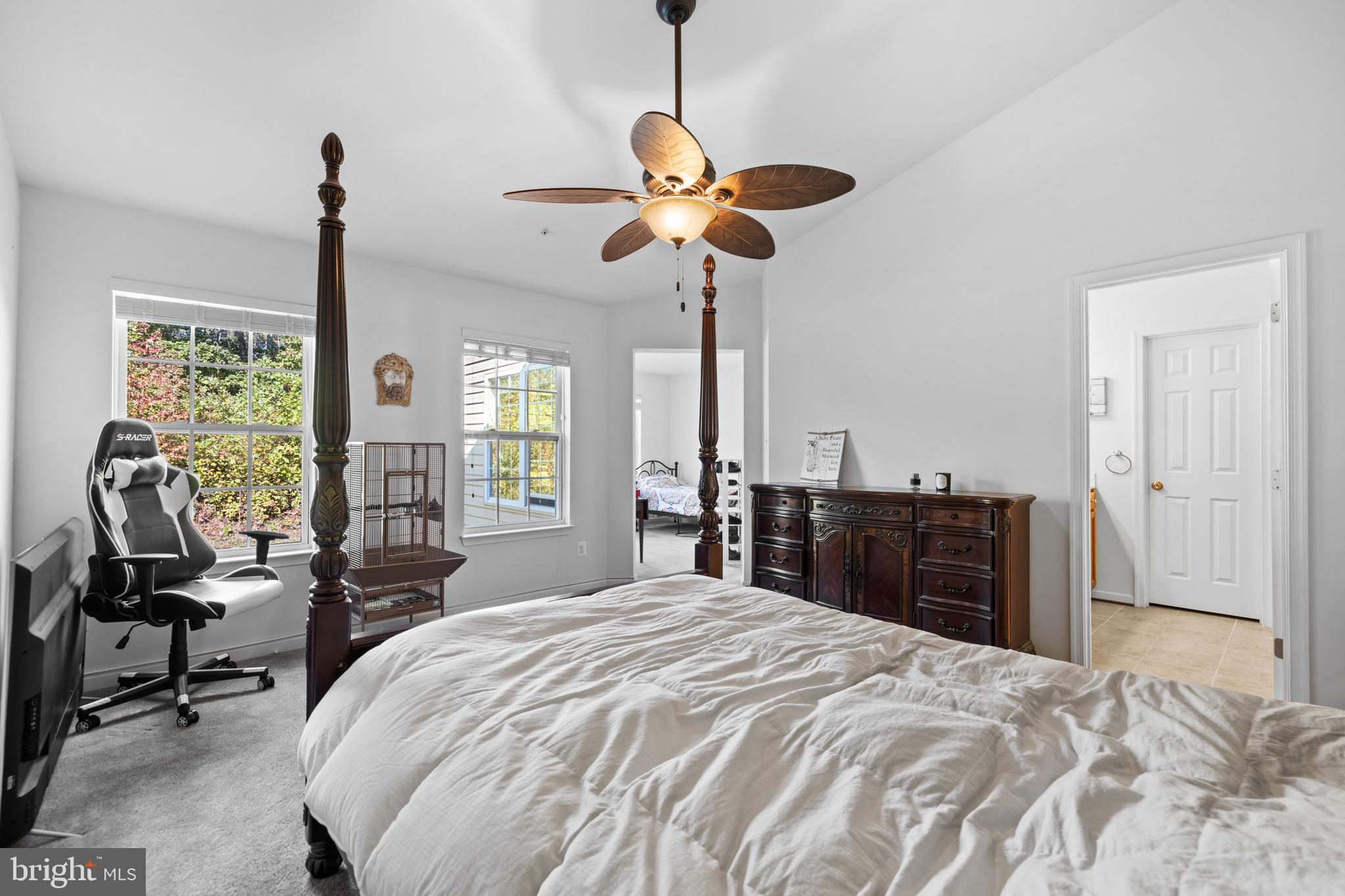 HOLLY WOODS - Residential