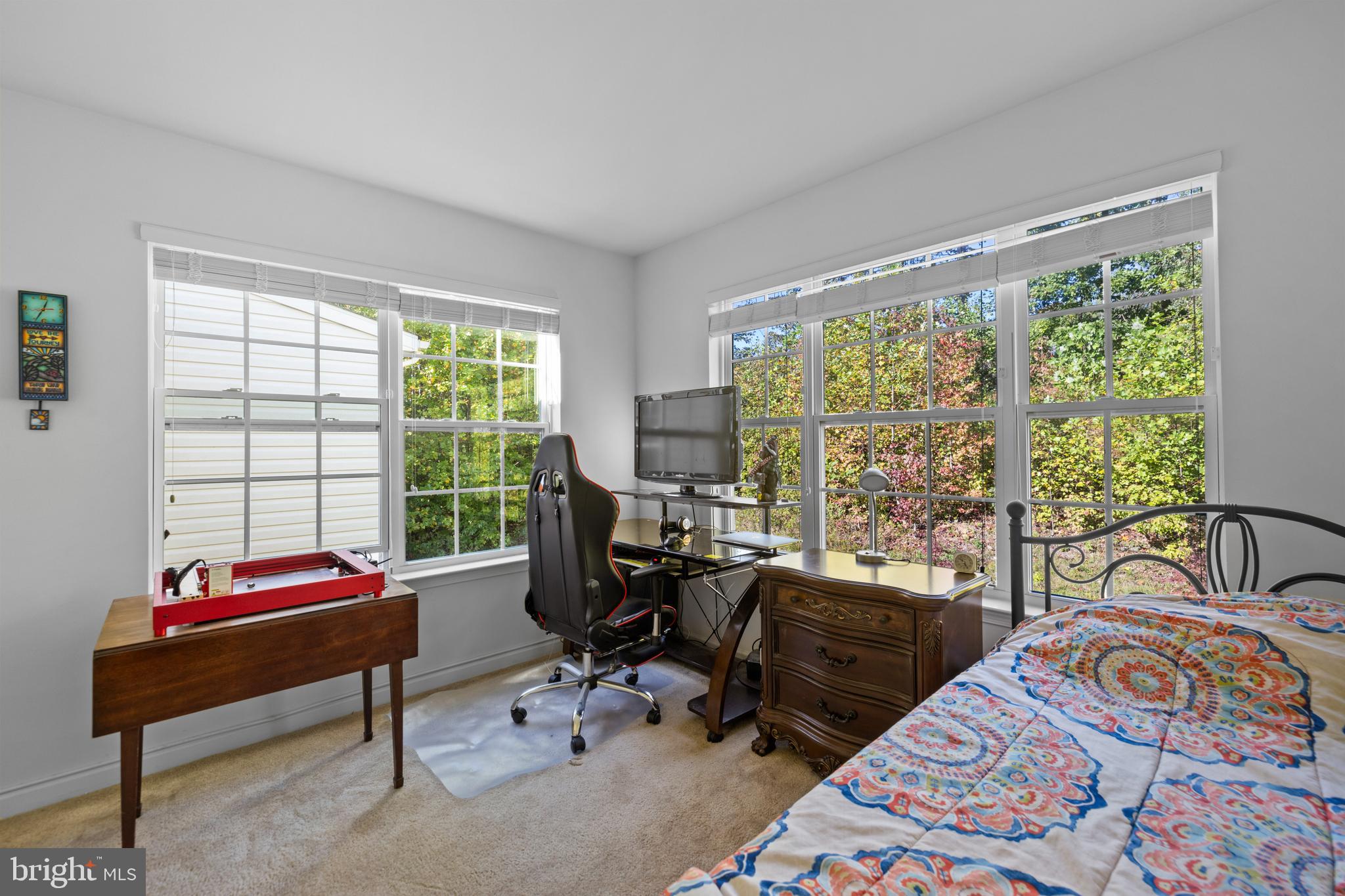 HOLLY WOODS - Residential