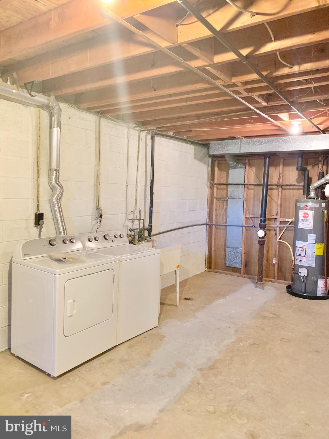 STONELEIGH - Residential Lease