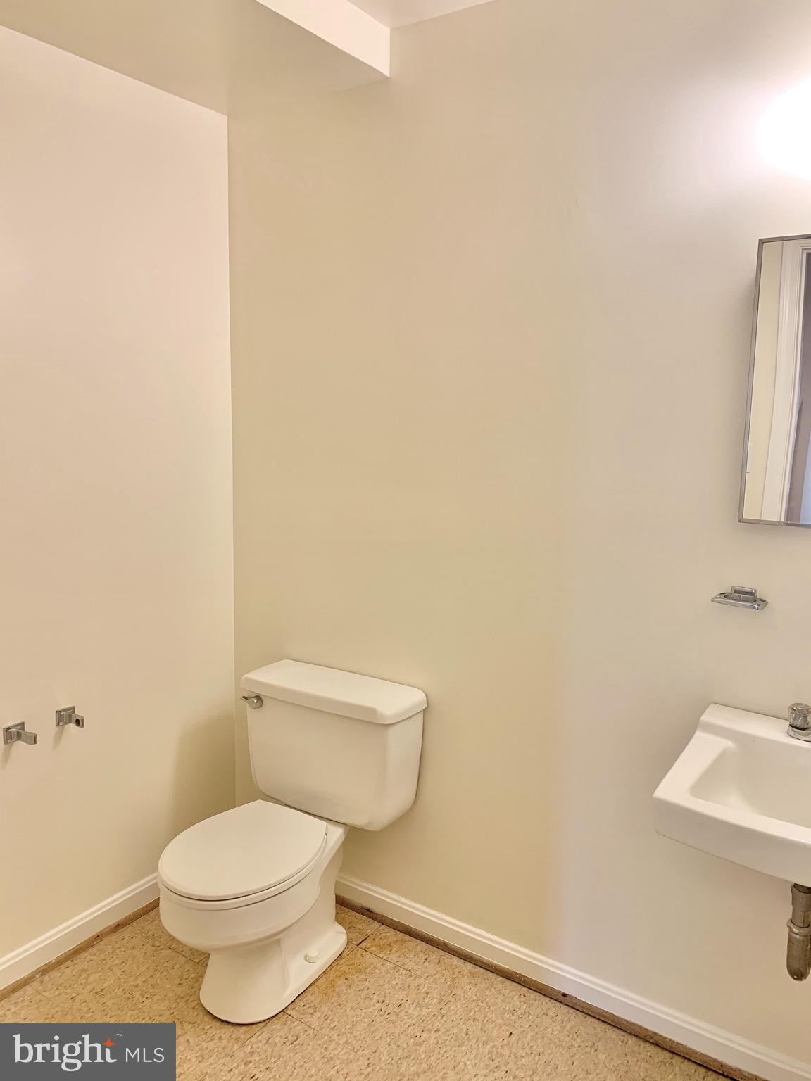 STONELEIGH - Residential Lease