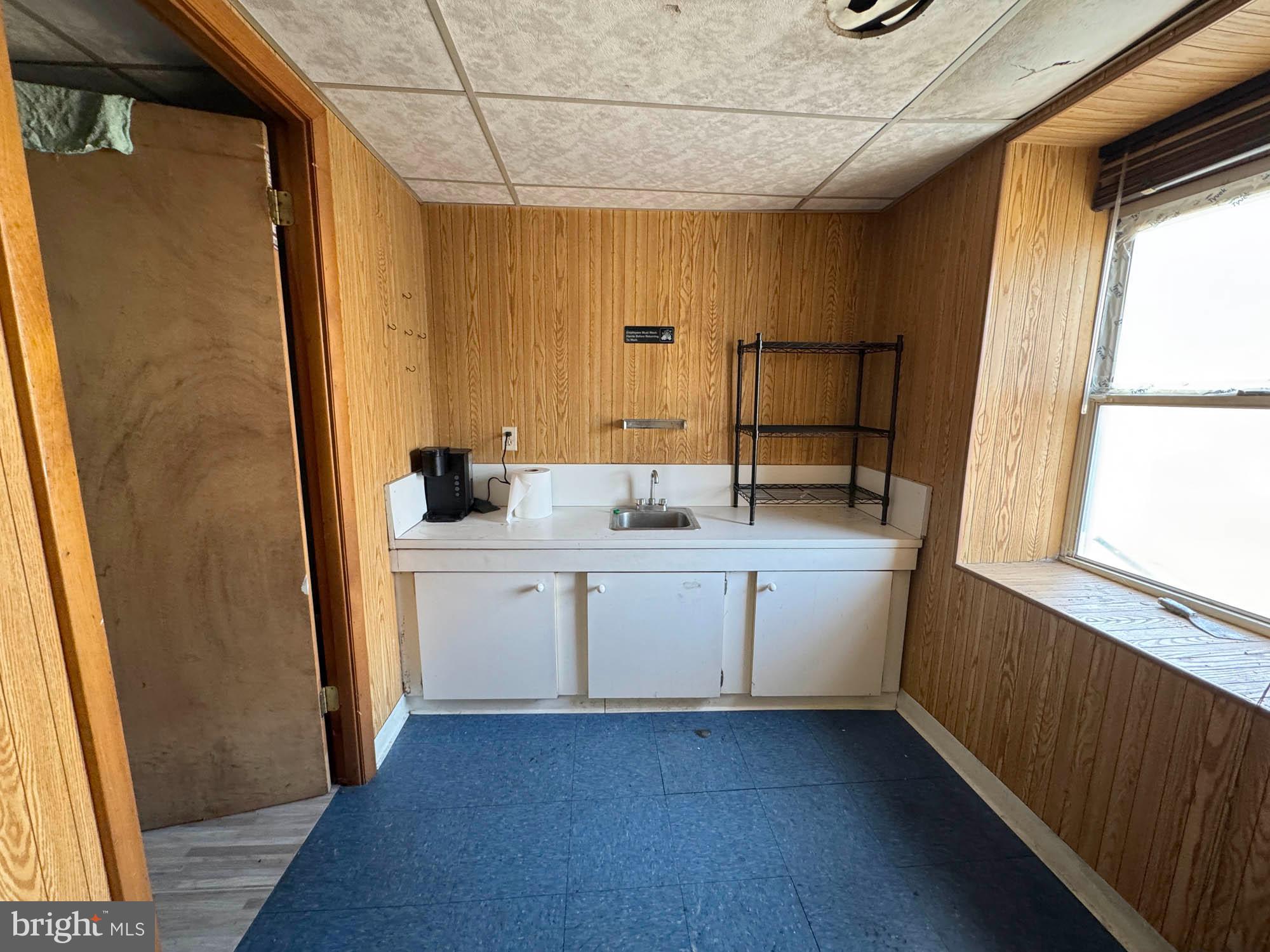 JONESTOWN HISTORIC DISTRICT - Commercial Sale