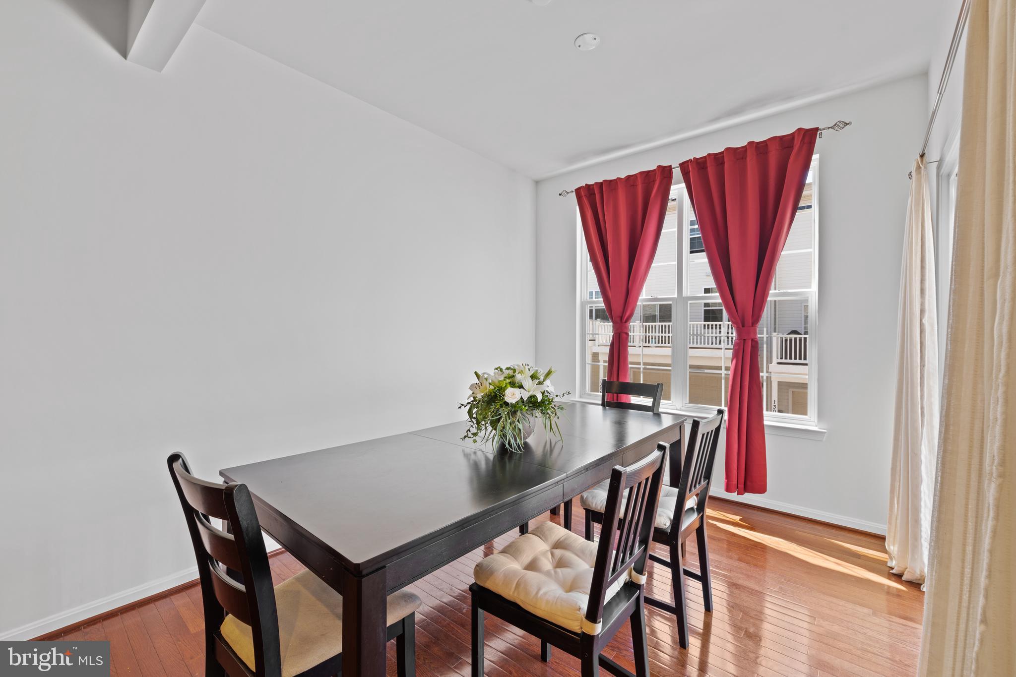 TOWNS OF TANGLEWOOD - Residential