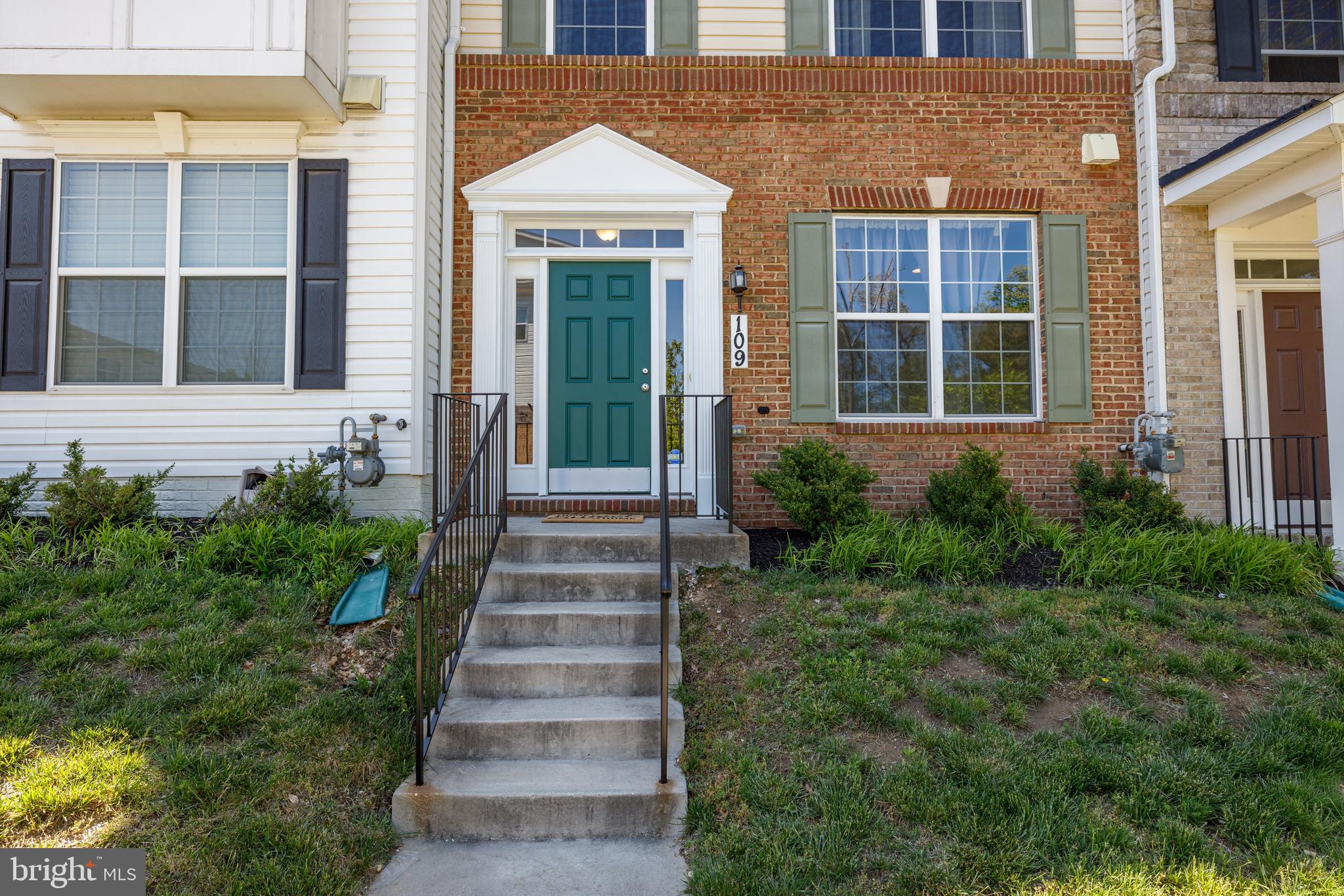 TOWNS OF TANGLEWOOD - Residential