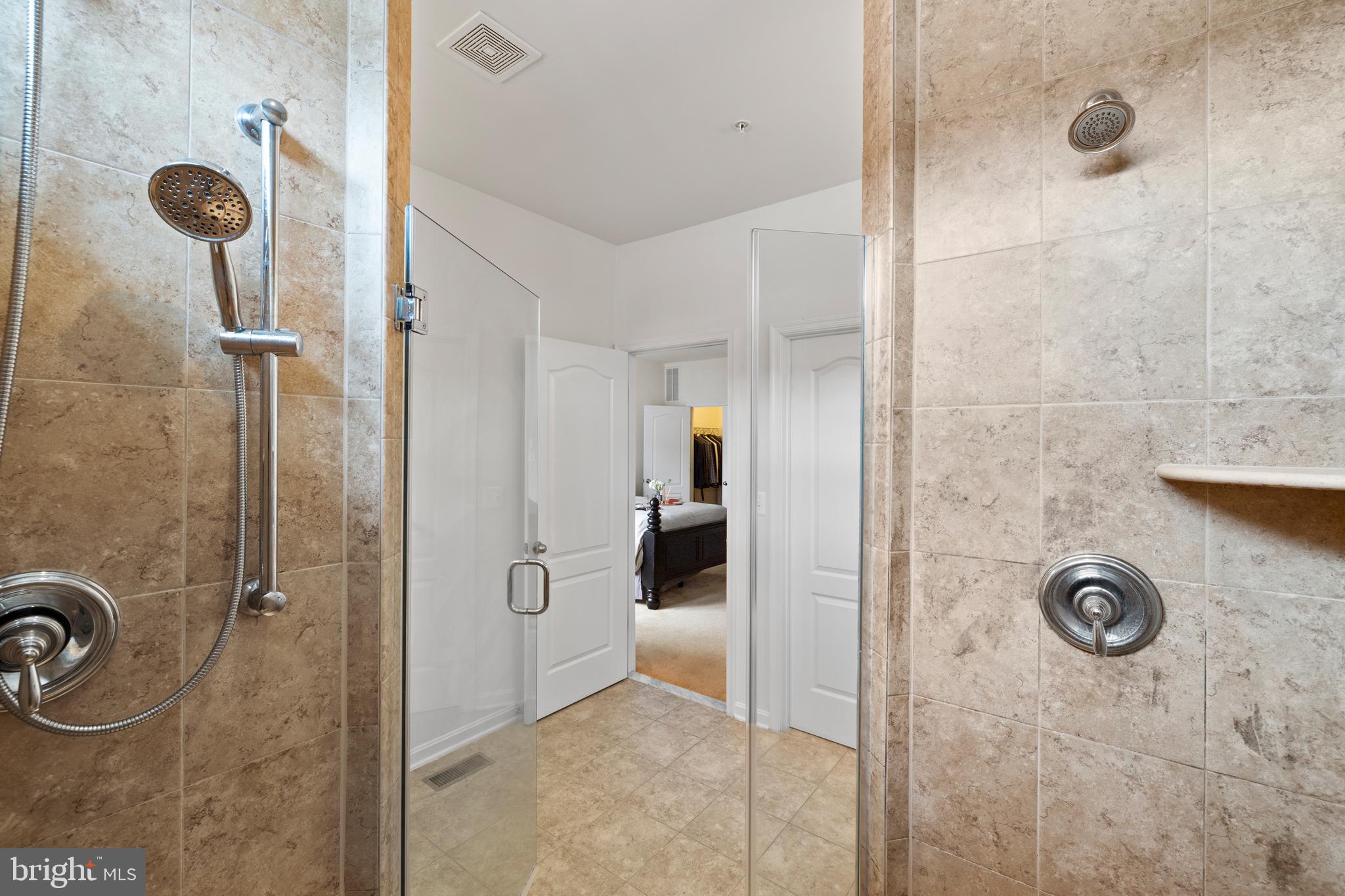 TOWNS OF TANGLEWOOD - Residential