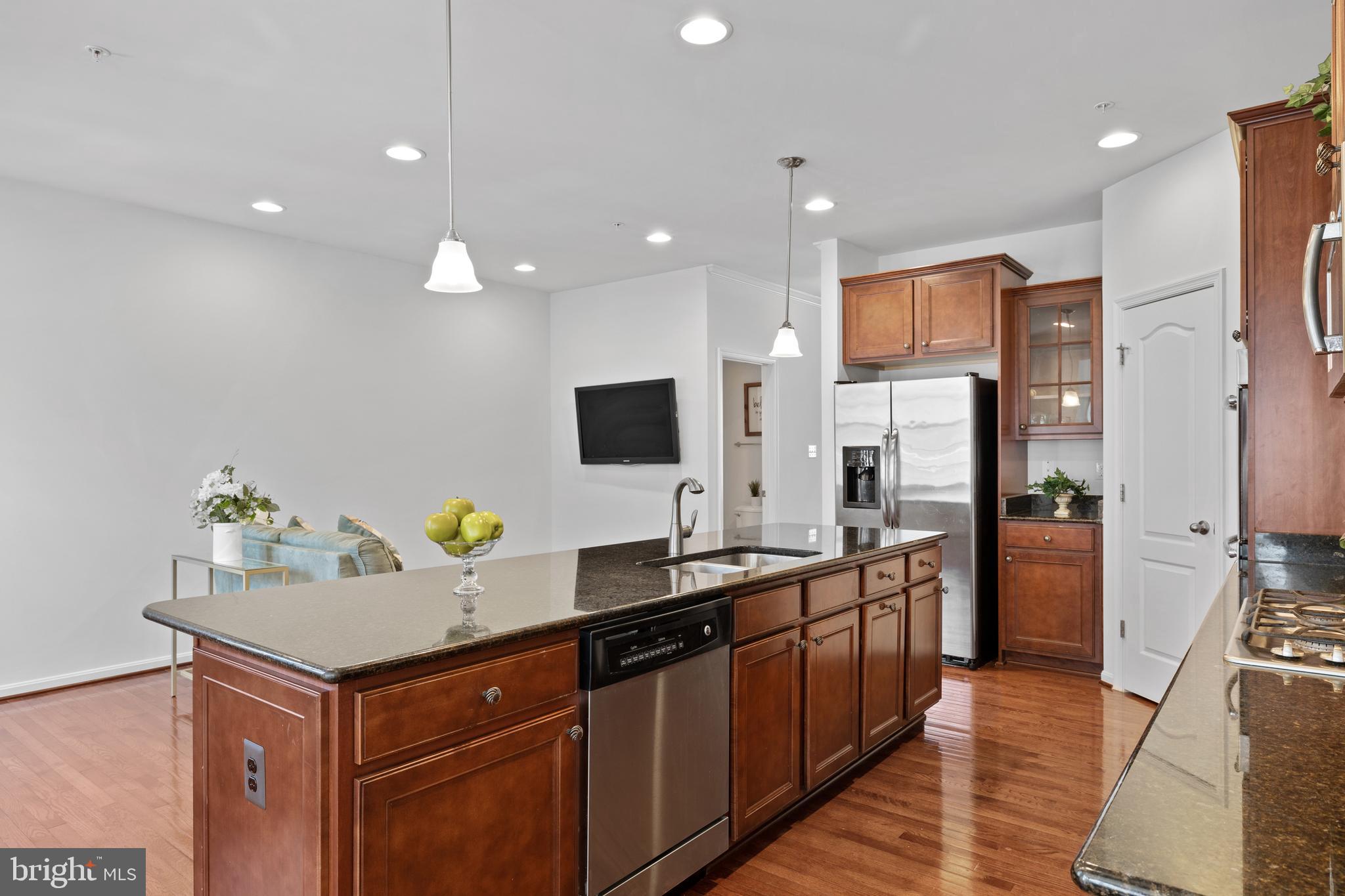 TOWNS OF TANGLEWOOD - Residential