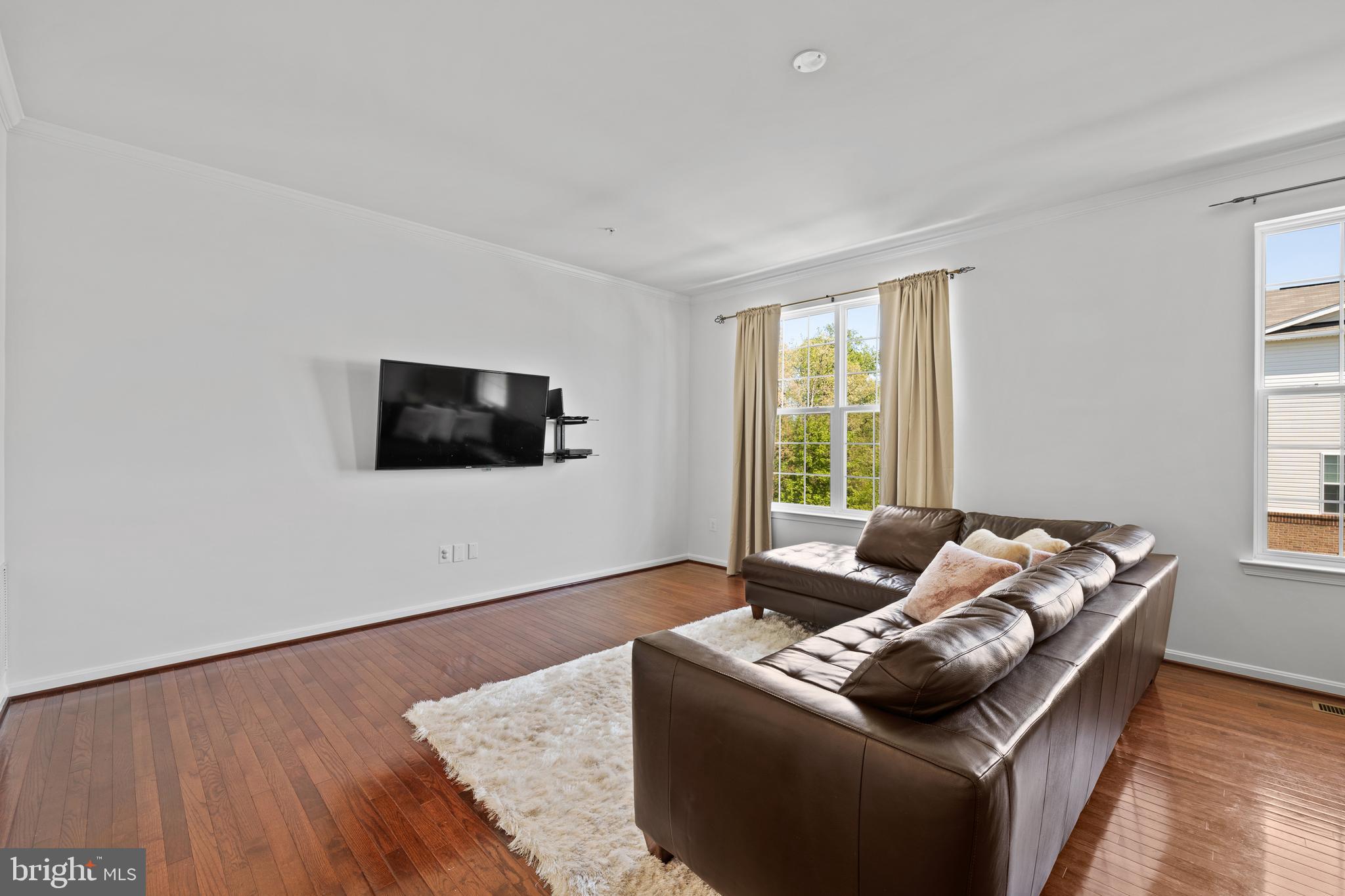 TOWNS OF TANGLEWOOD - Residential