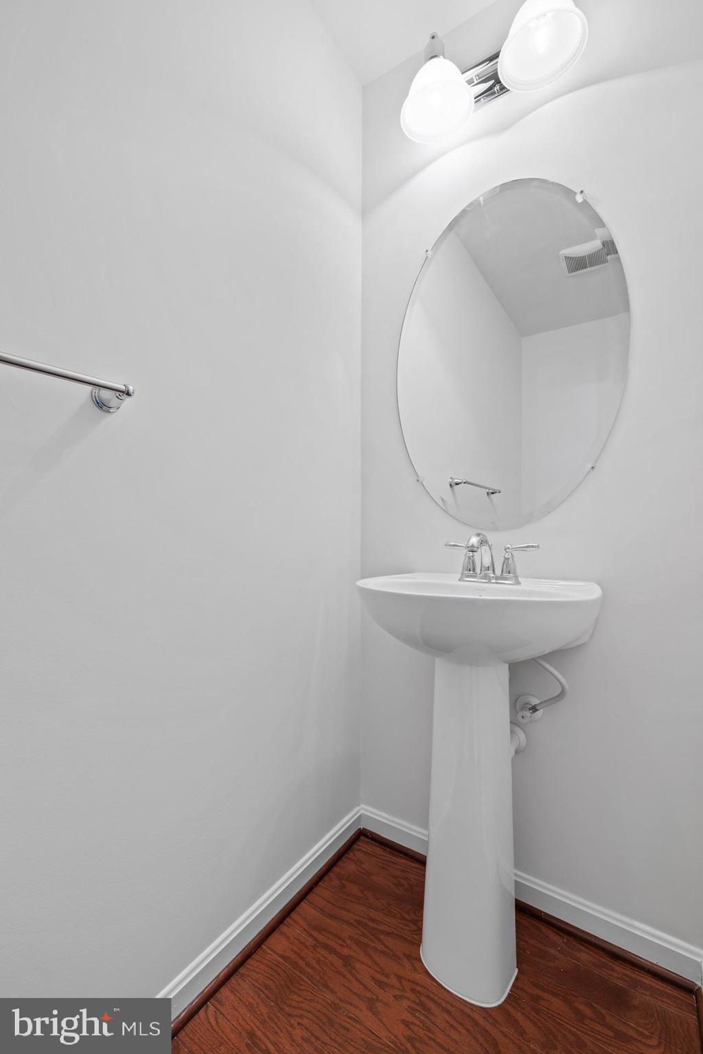 TOWNS OF TANGLEWOOD - Residential