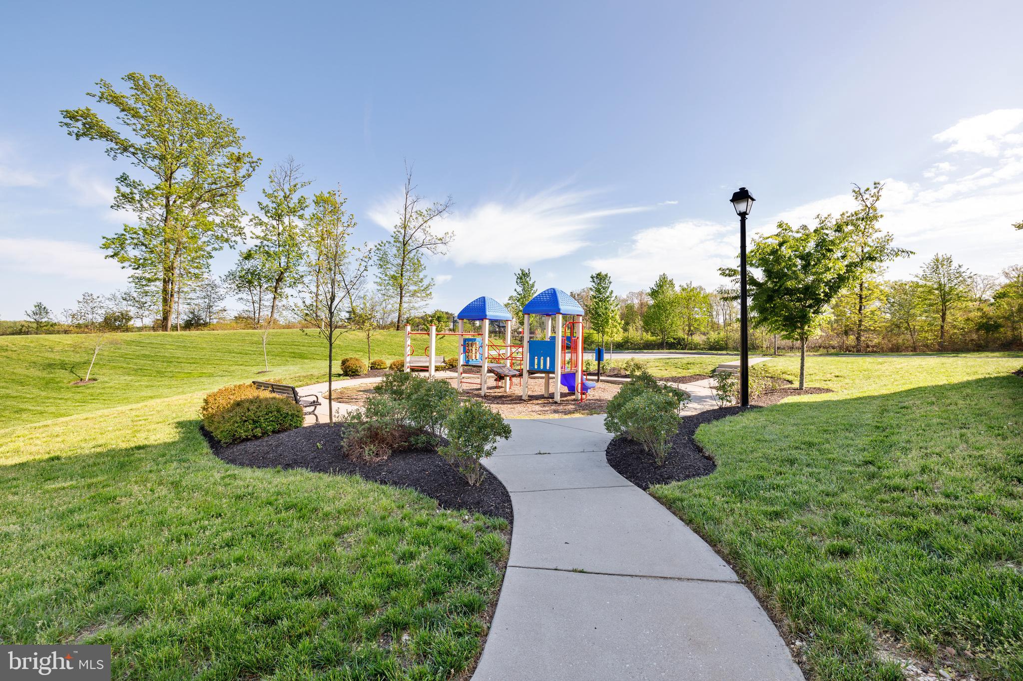 TOWNS OF TANGLEWOOD - Residential