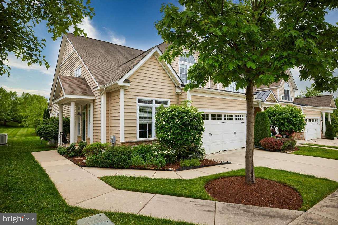 COLDSTREAM CROSSING - Residential