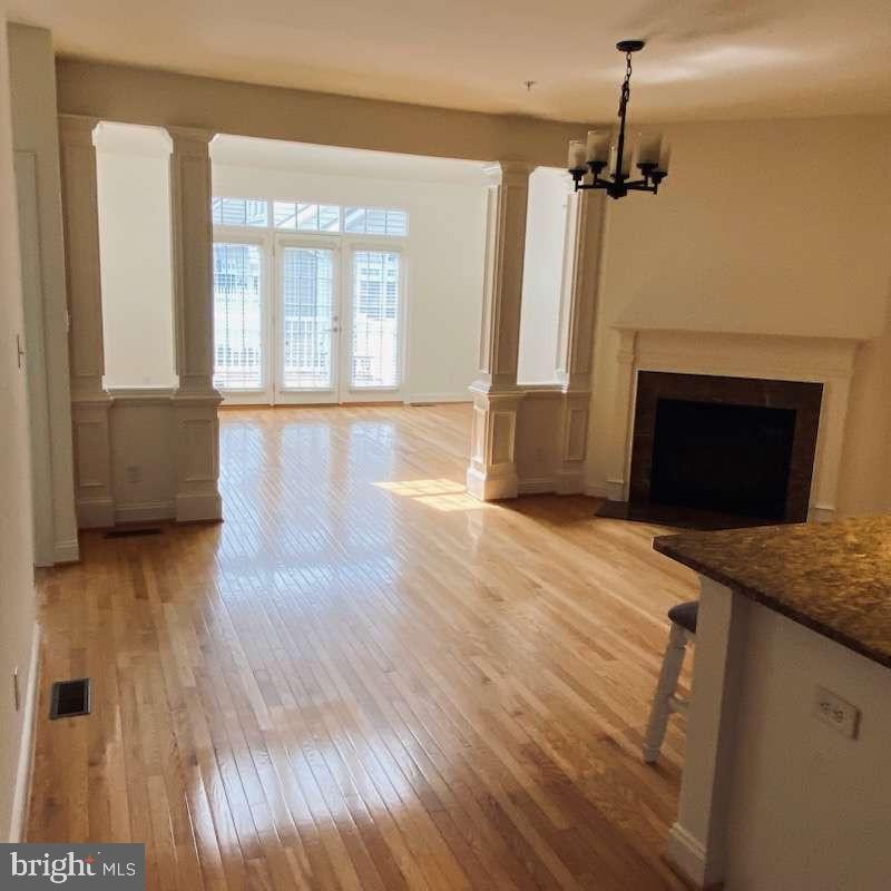 COLDSTREAM CROSSING - Residential