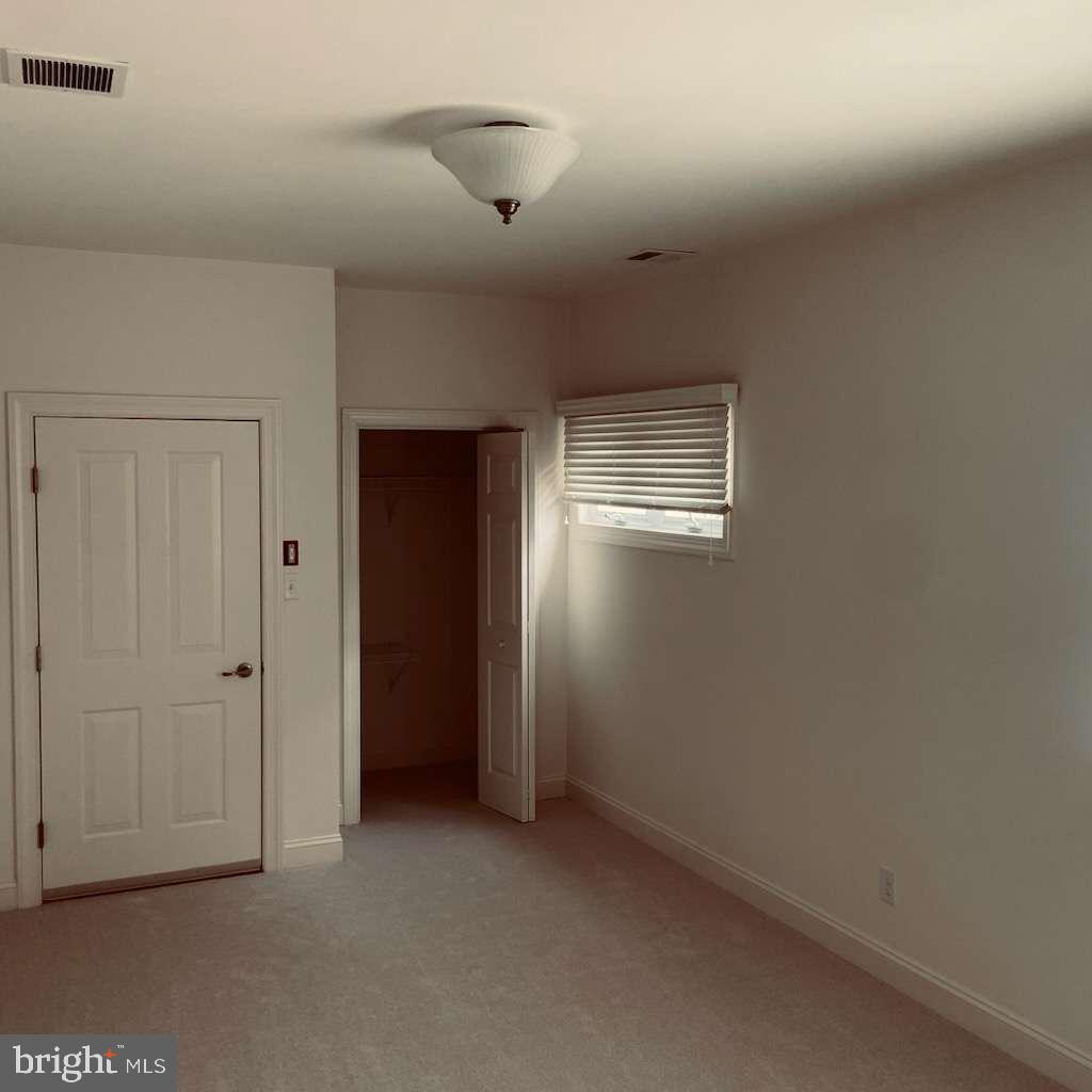 COLDSTREAM CROSSING - Residential