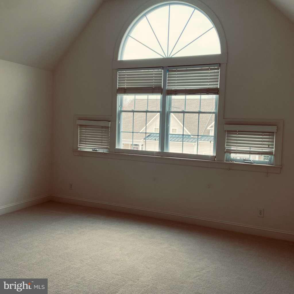 COLDSTREAM CROSSING - Residential