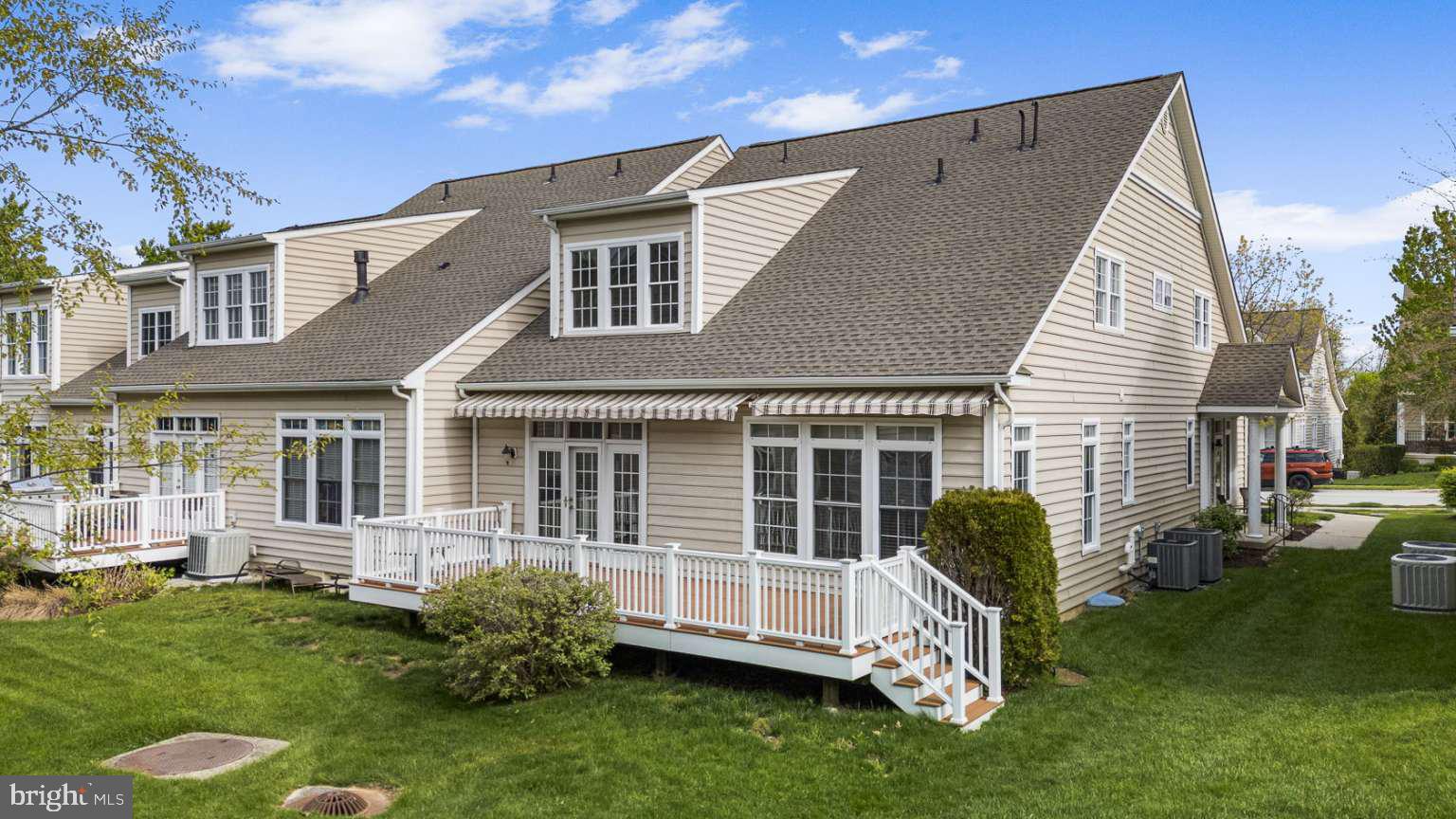COLDSTREAM CROSSING - Residential