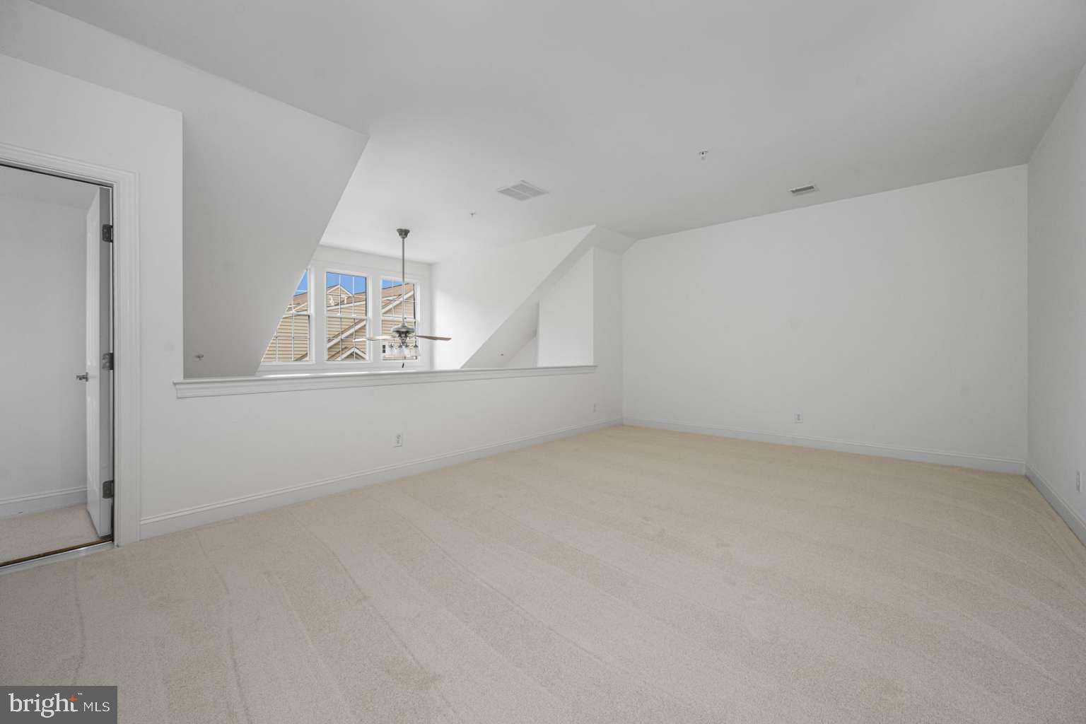 COLDSTREAM CROSSING - Residential