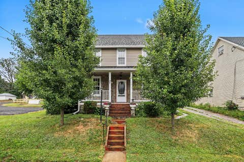 Photo of 37 High St, STEWARTSTOWN, PA 17363 (MLS # PAYK2109160)