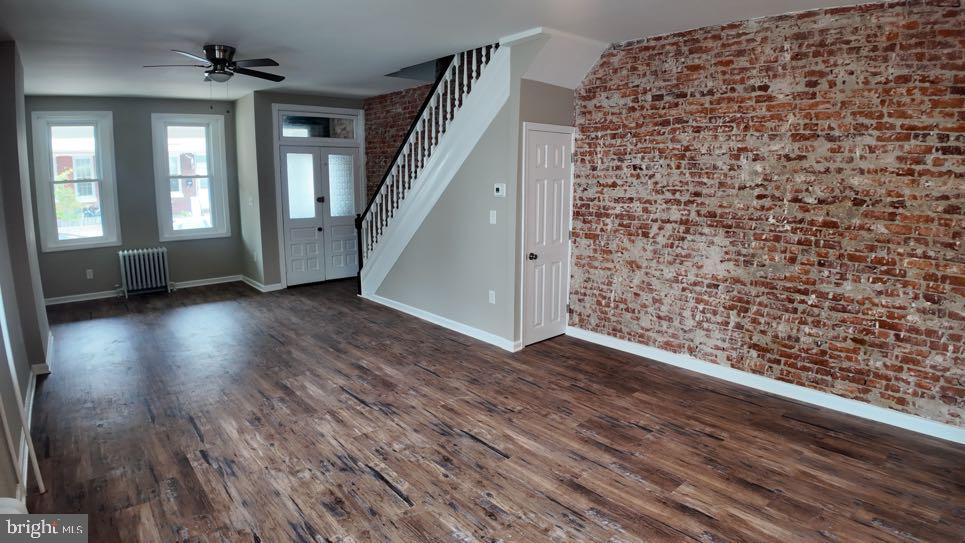 BRIDESBURG - Residential