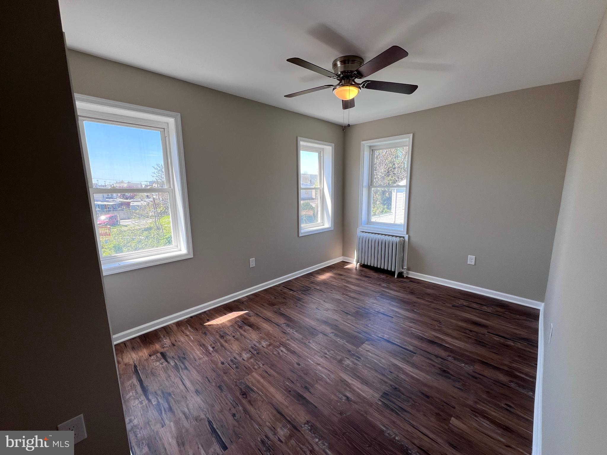 BRIDESBURG - Residential