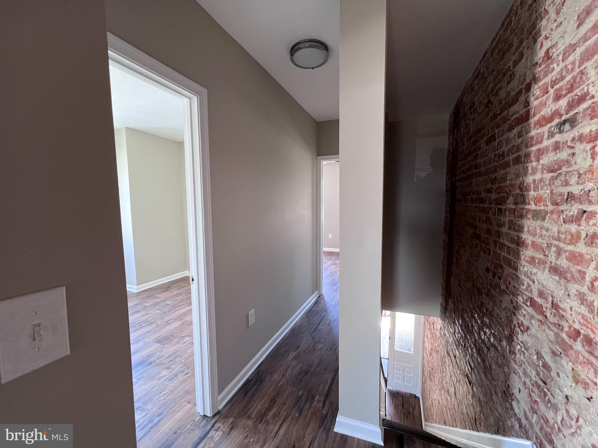 BRIDESBURG - Residential
