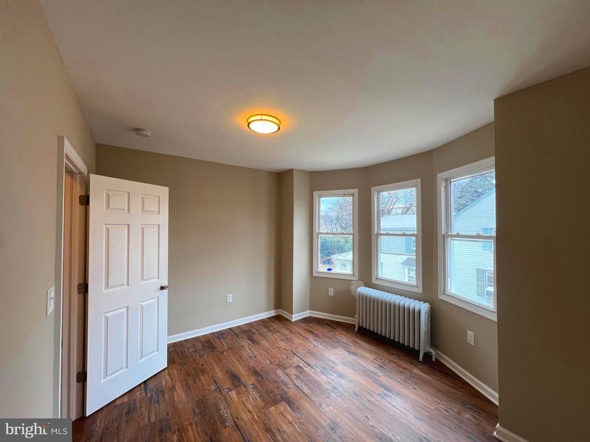 BRIDESBURG - Residential