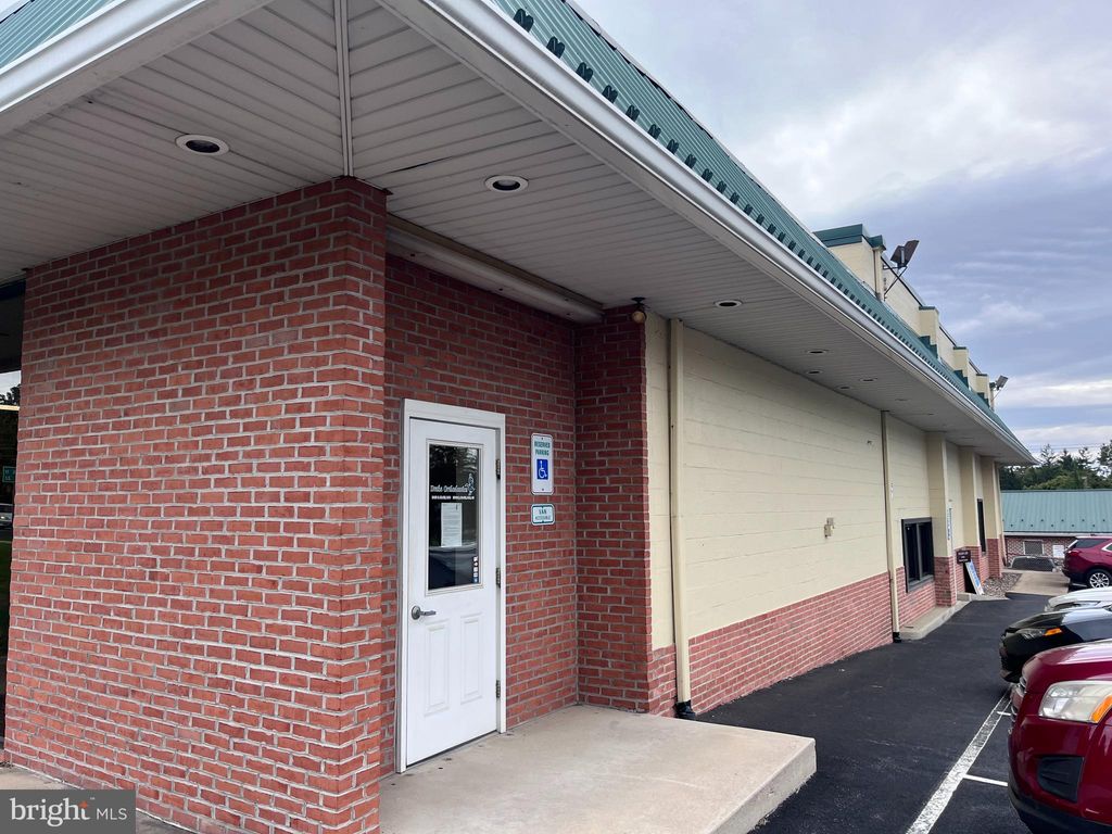 Photo of 871 W King St, SHIPPENSBURG, PA 17257 (MLS # PAFL2030680)