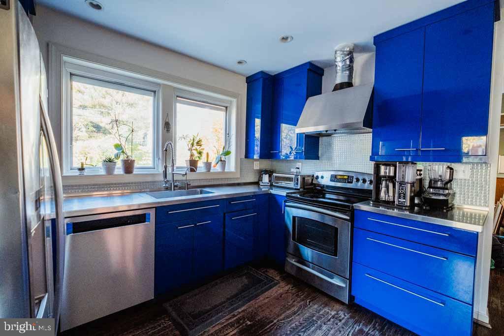 5232 MACOMB STREET NW