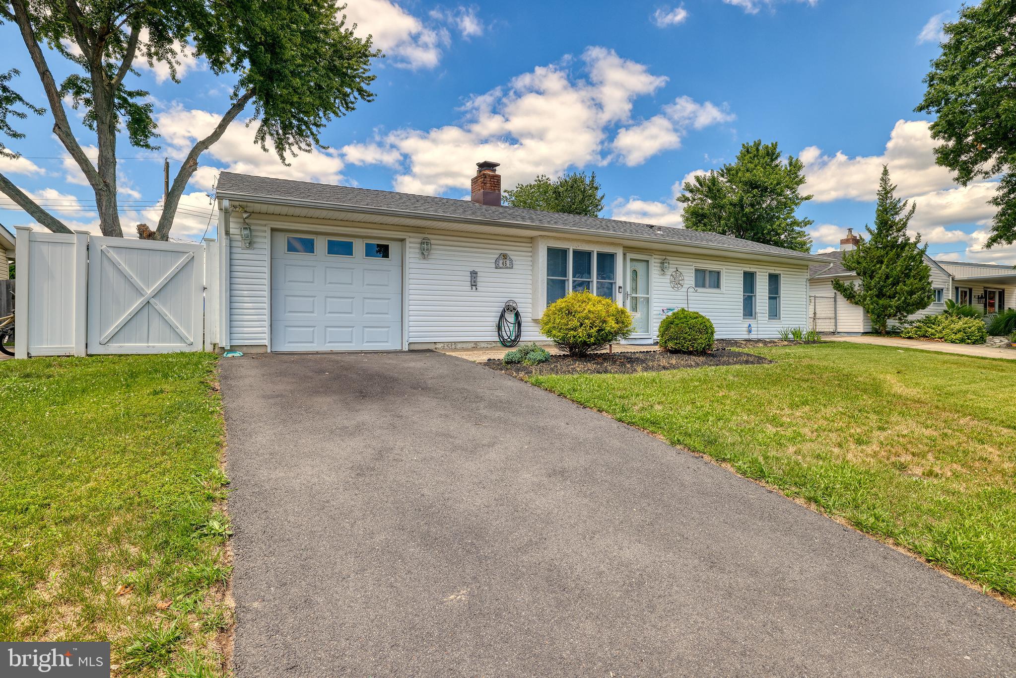 45 CRIMSON KING LANE