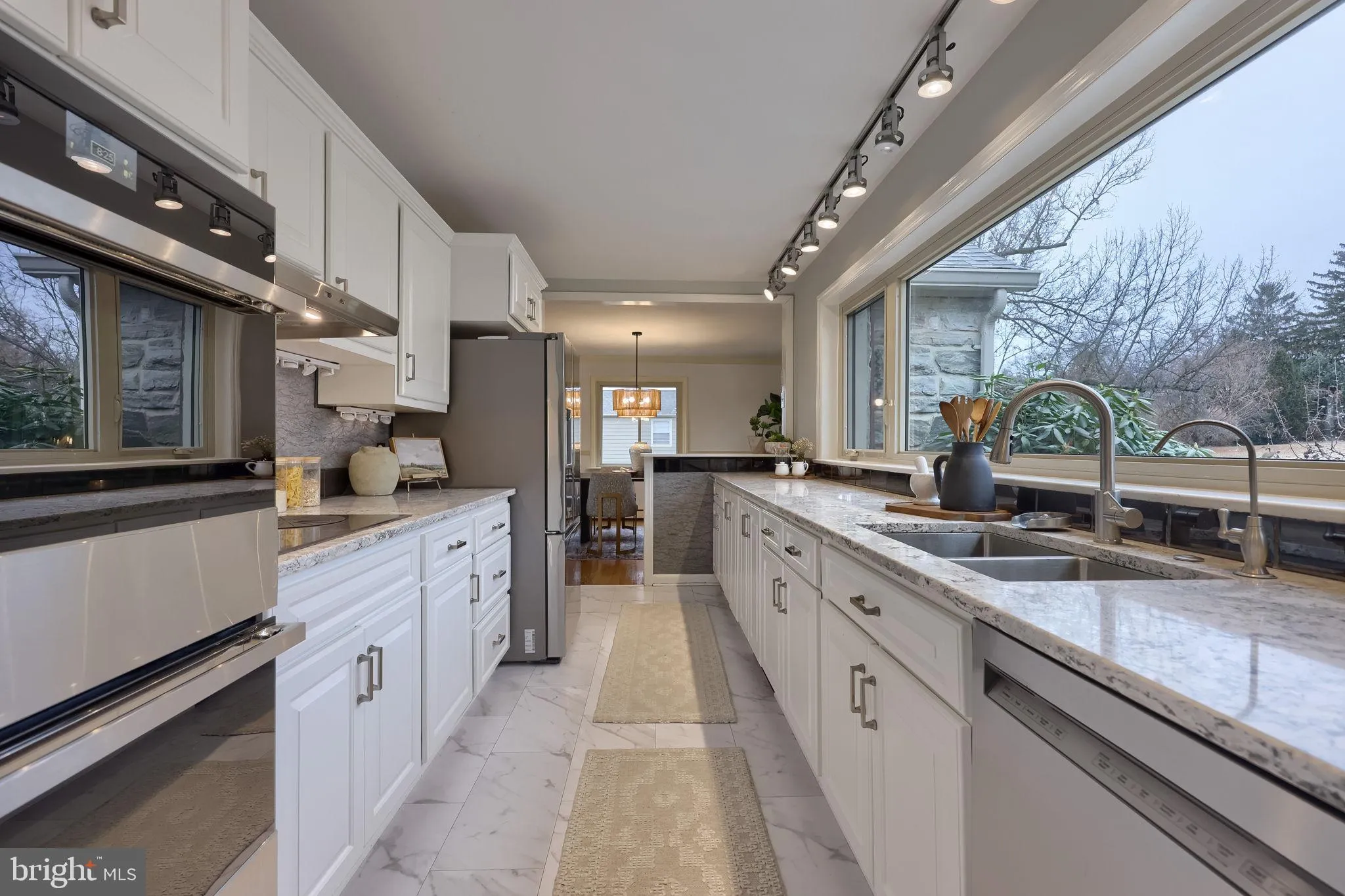 Lancaster, Pennsylvania 17601, United States, 4 Bedrooms Bedrooms, ,2 BathroomsBathrooms,Residential,Active,250885