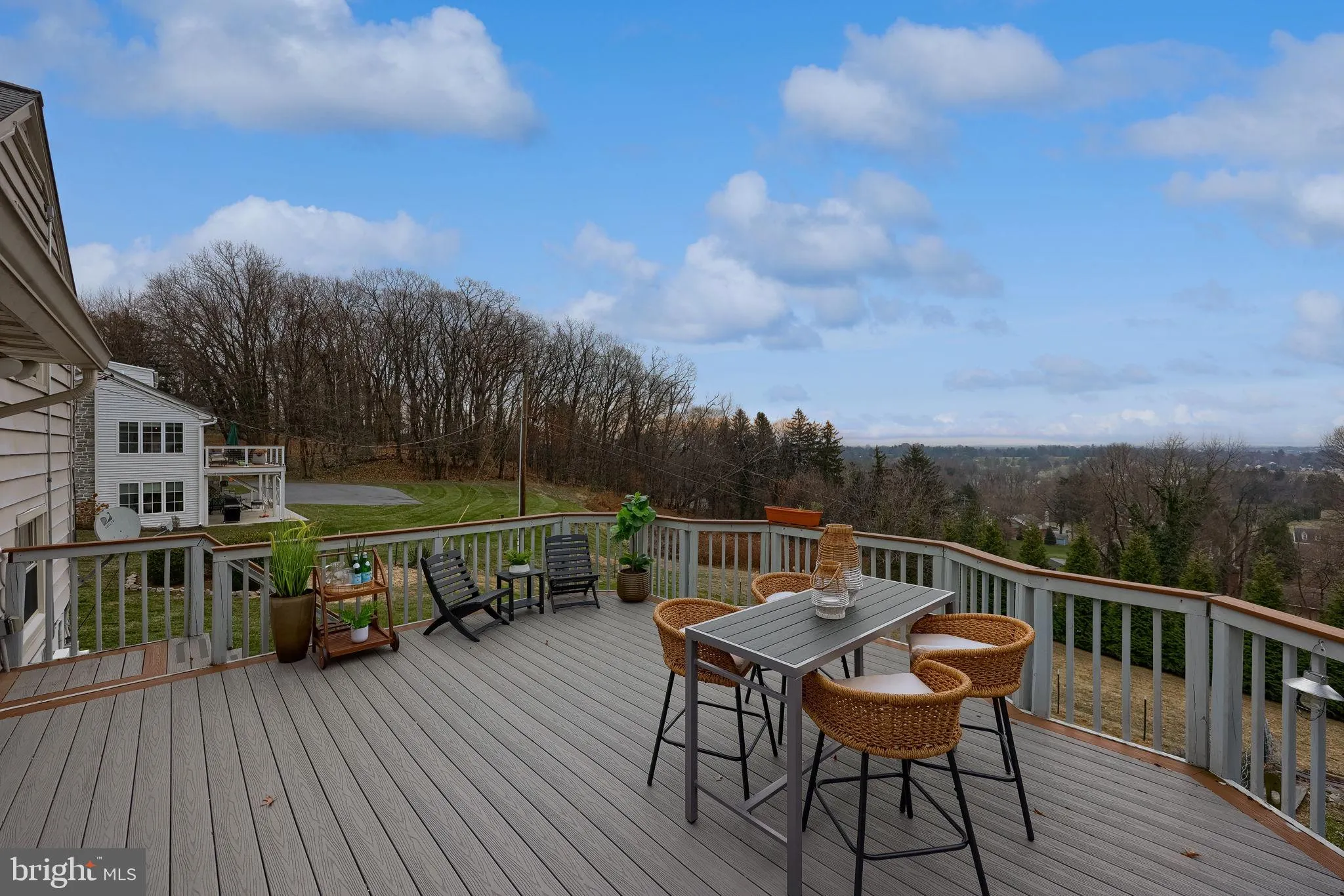 Lancaster, Pennsylvania 17601, United States, 4 Bedrooms Bedrooms, ,2 BathroomsBathrooms,Residential,Active,250885