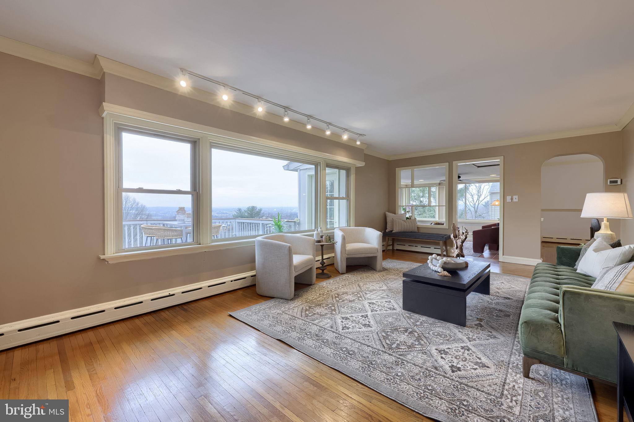 BLOSSOM HILL - Residential