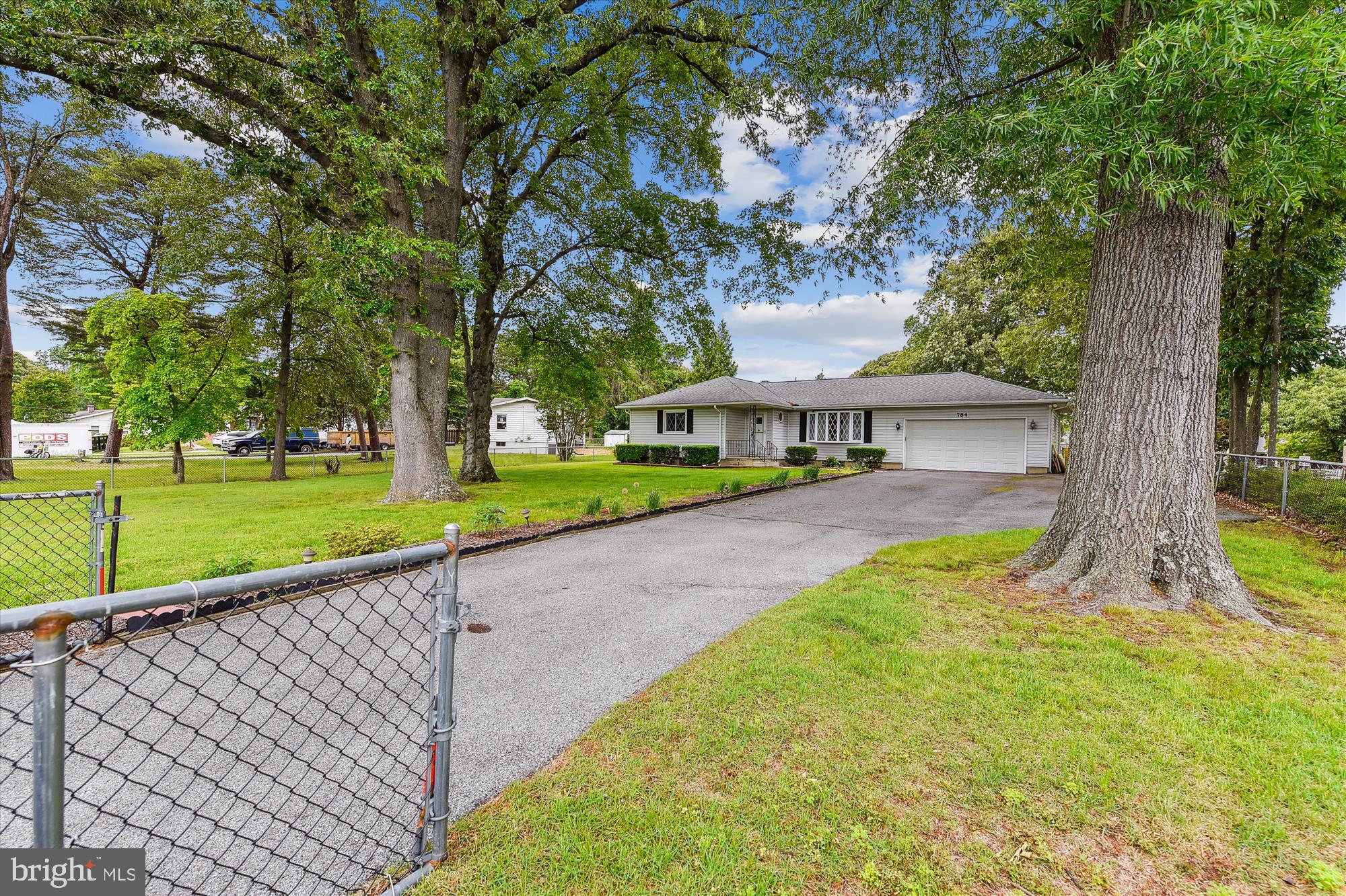 784 JENNIE DRIVE