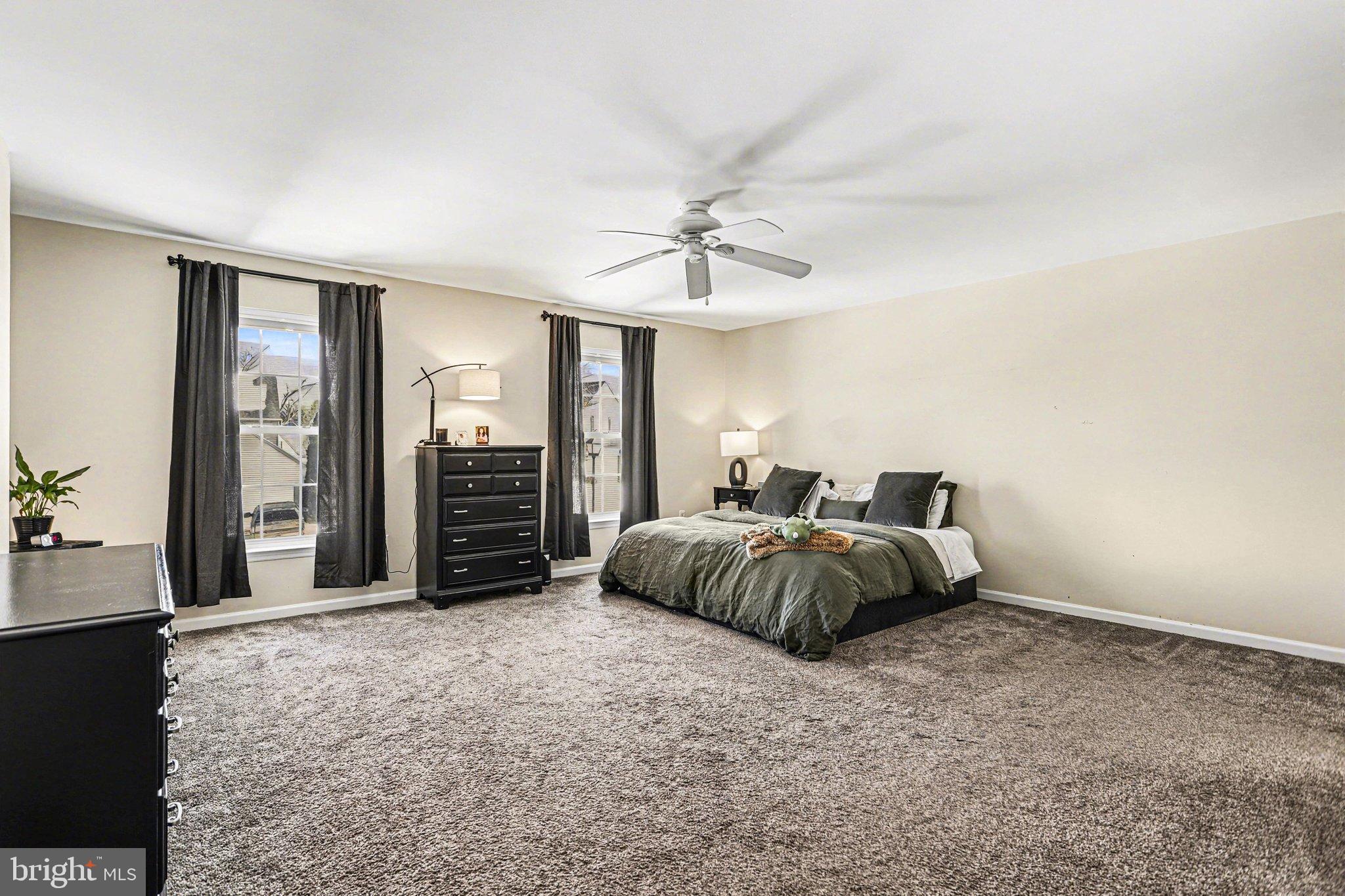 LOGANS RUN - Residential