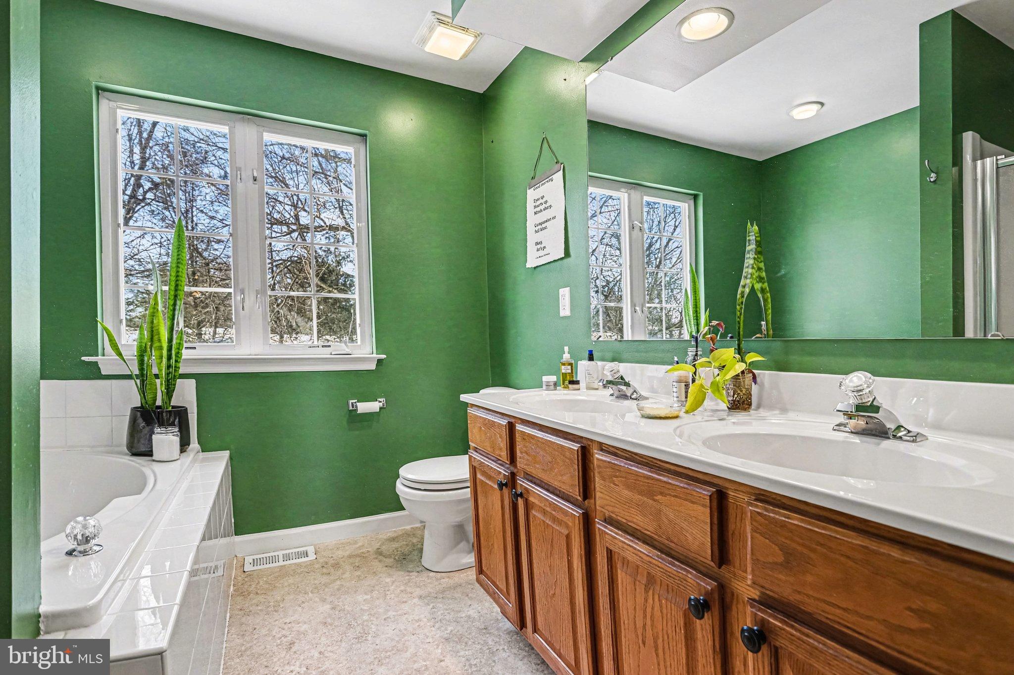 LOGANS RUN - Residential