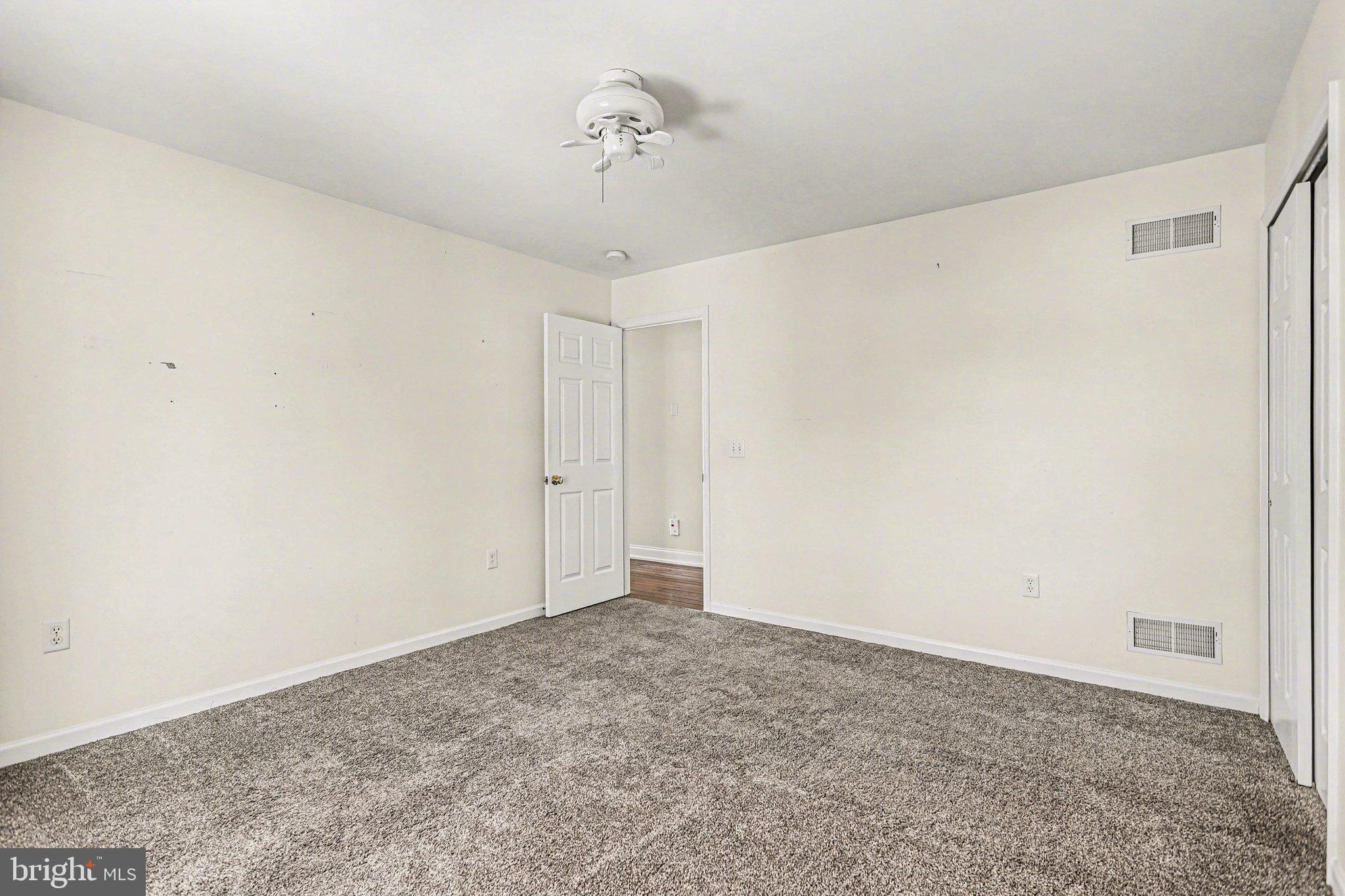 LOGANS RUN - Residential