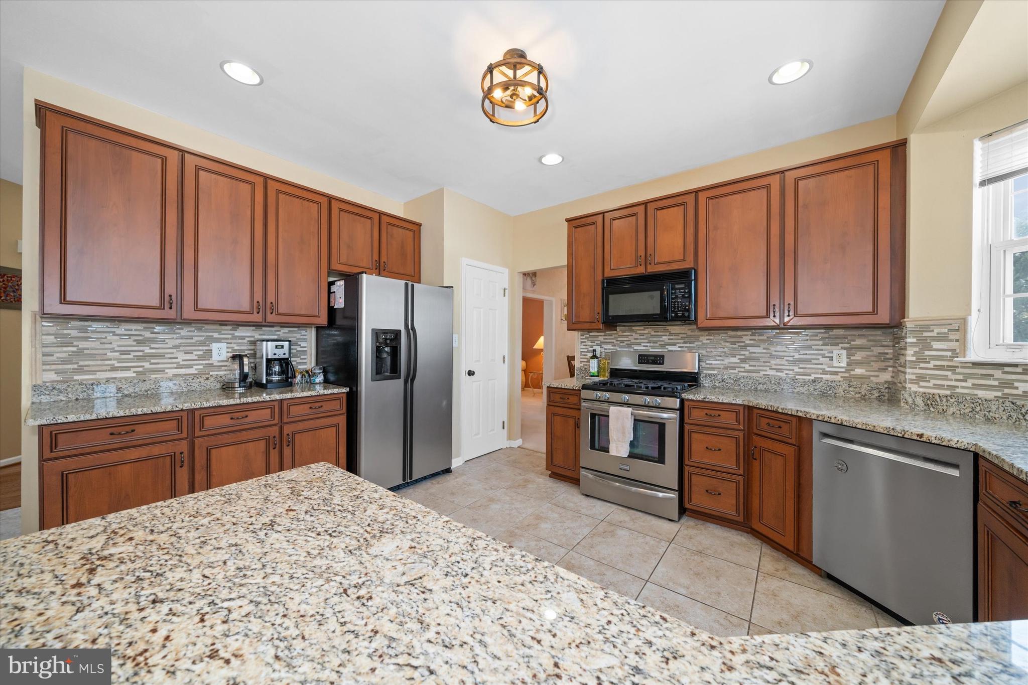 THE LEGENDS - Residential