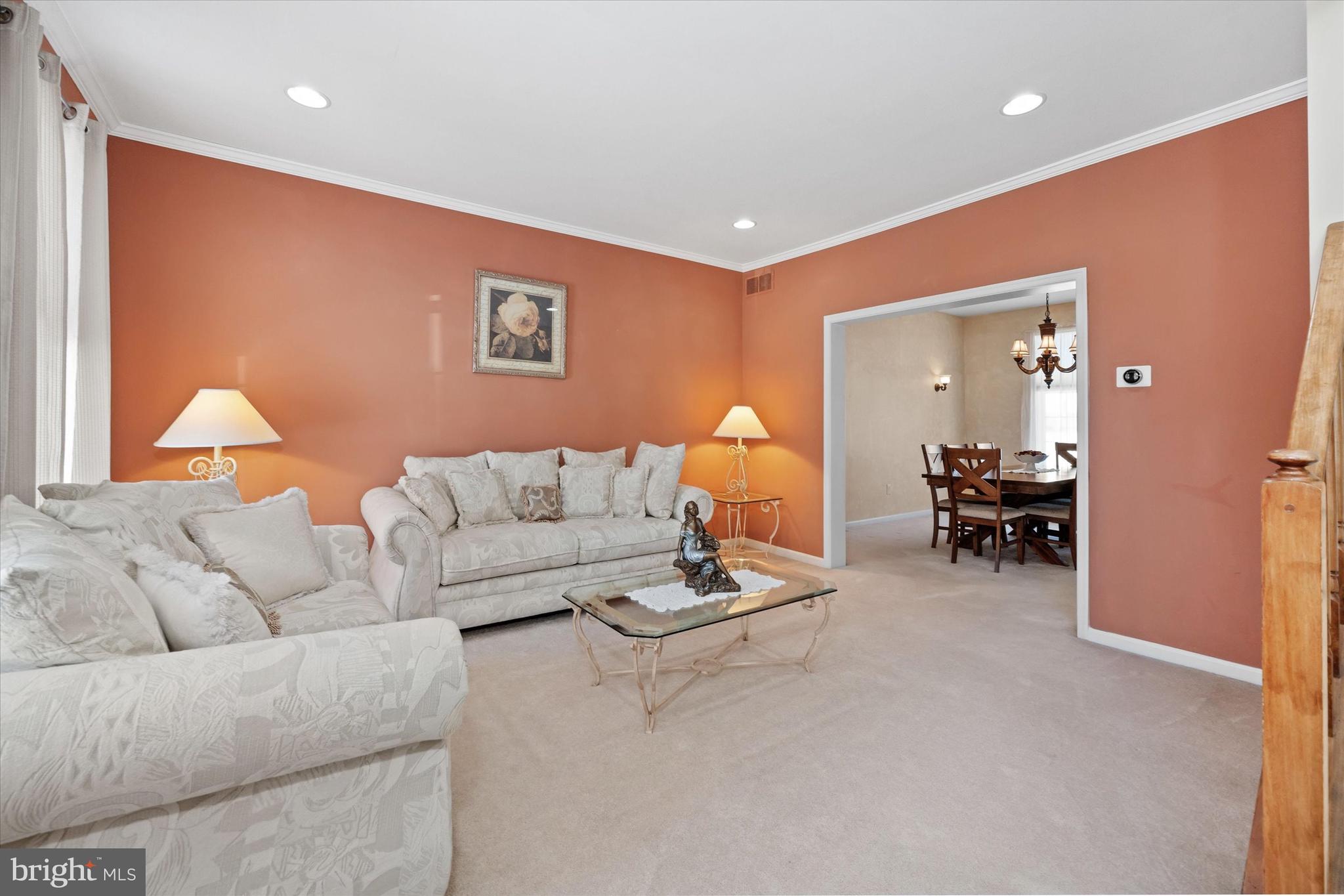 THE LEGENDS - Residential