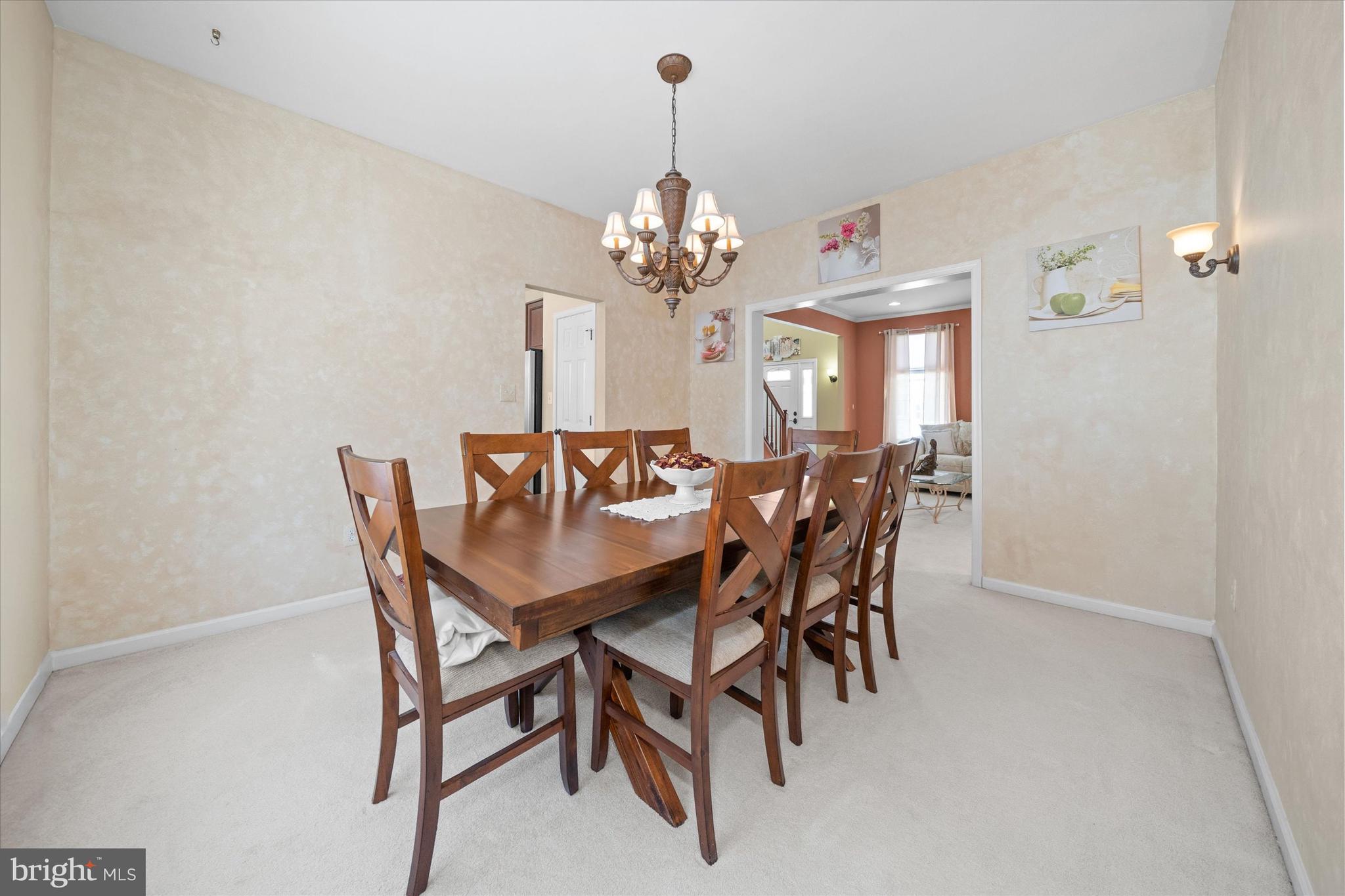 THE LEGENDS - Residential