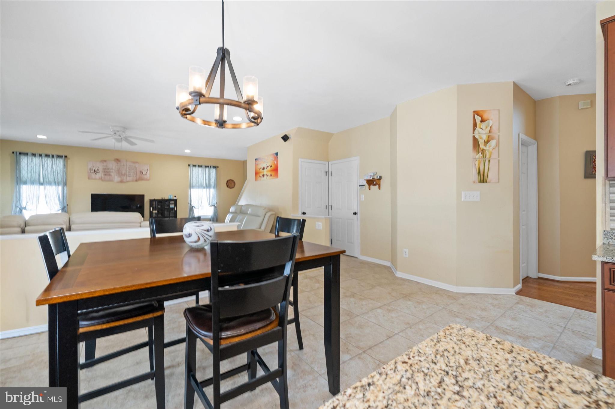 THE LEGENDS - Residential