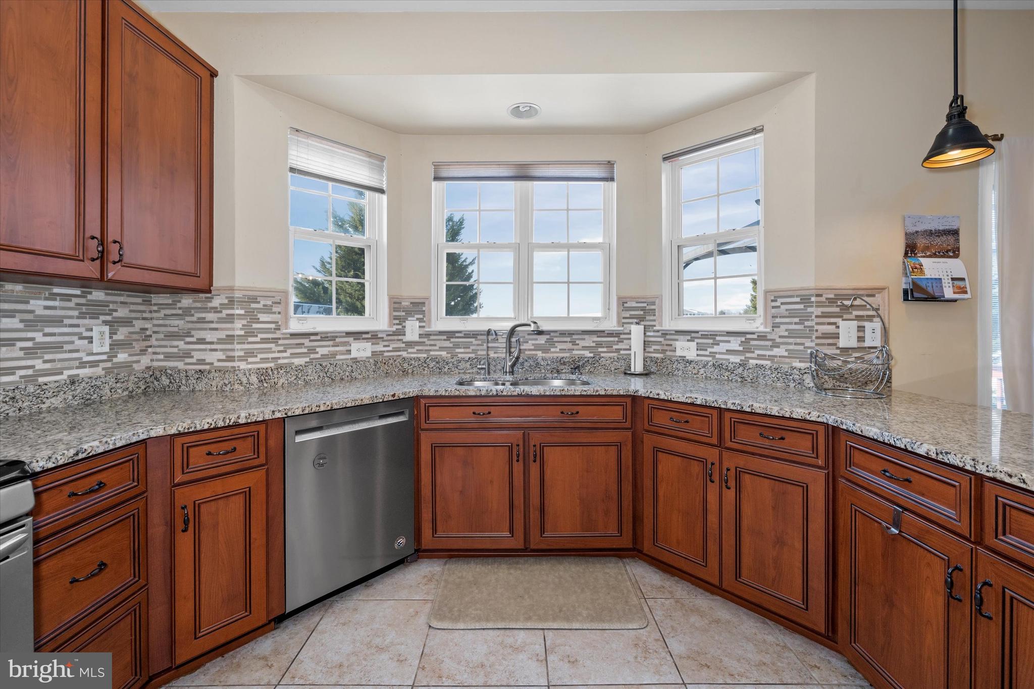 THE LEGENDS - Residential