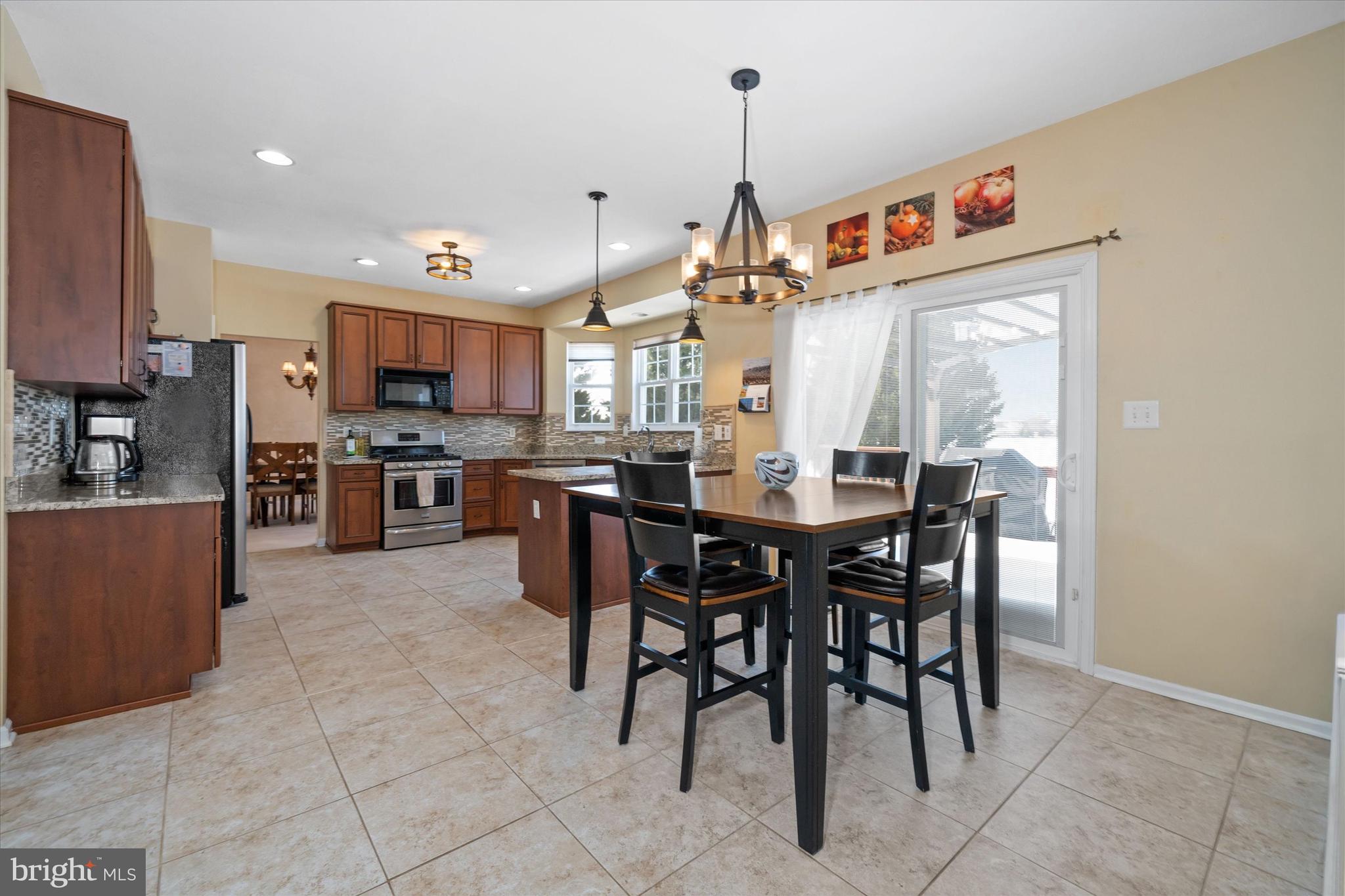 THE LEGENDS - Residential