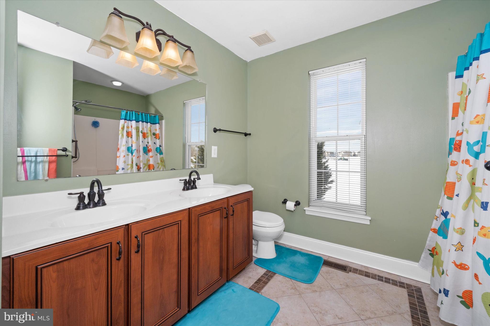 THE LEGENDS - Residential