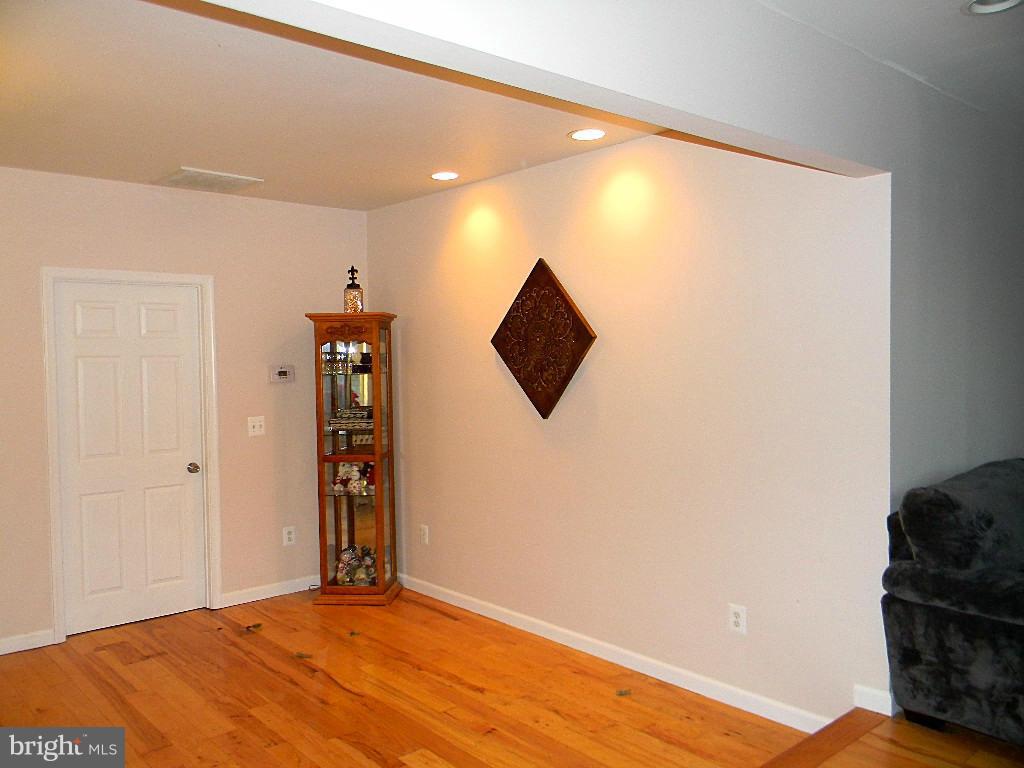 AMISSVILLE - Residential