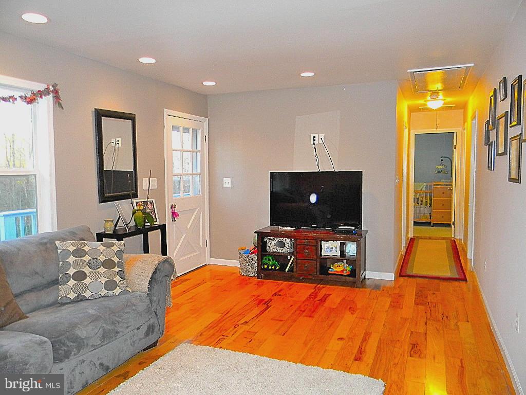 AMISSVILLE - Residential