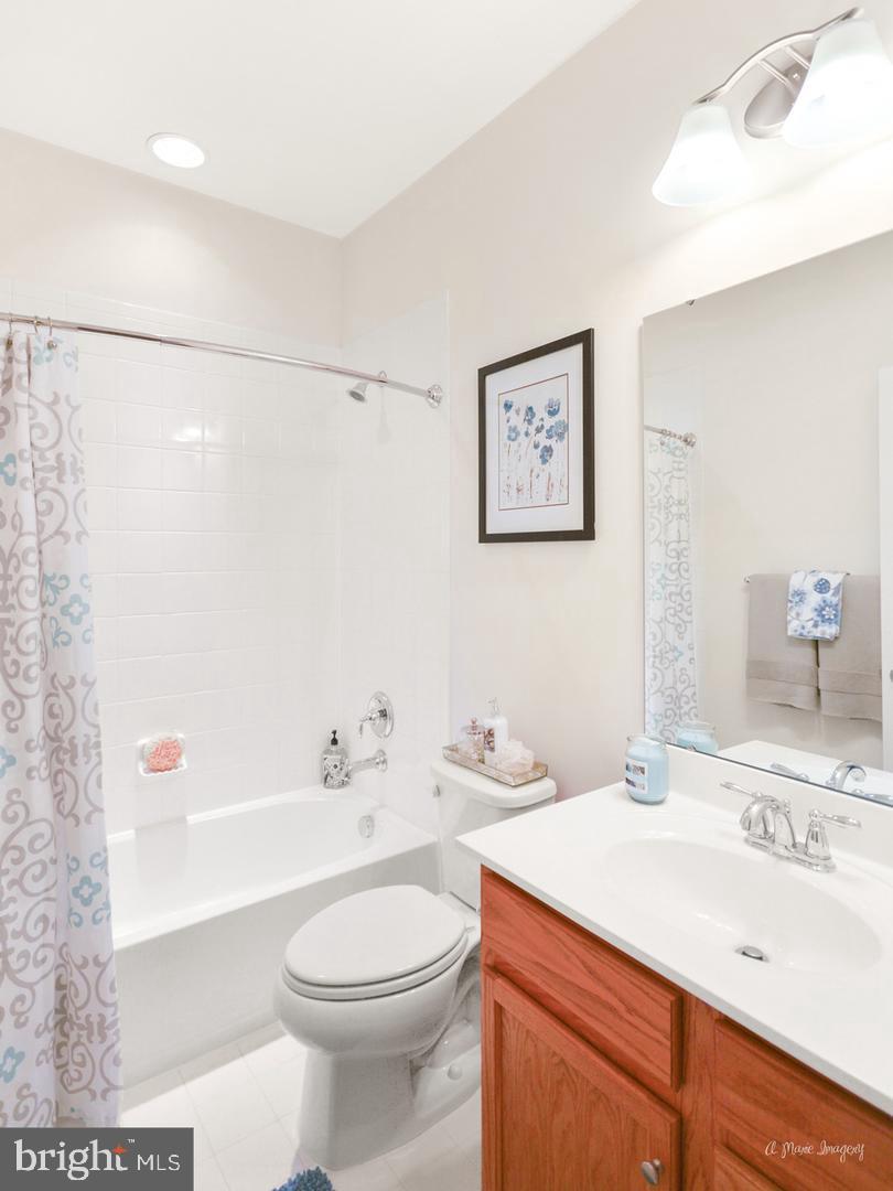 LINTON AT BALLENGER - Residential Lease