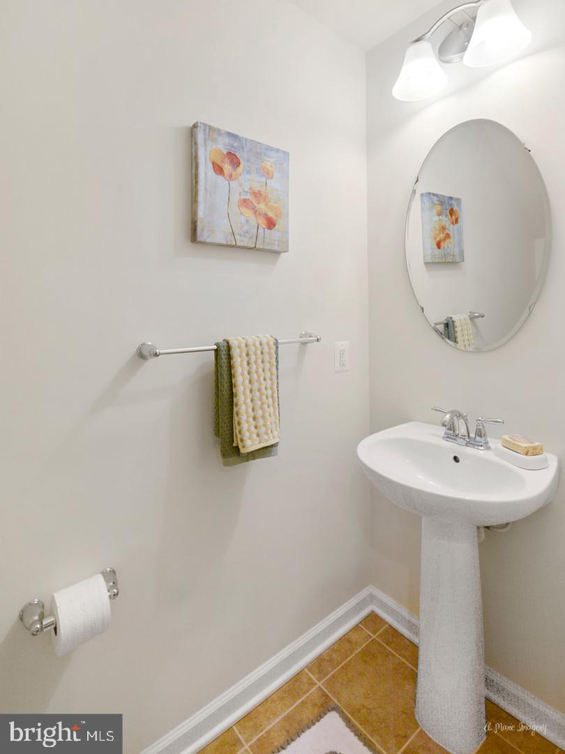 LINTON AT BALLENGER - Residential Lease