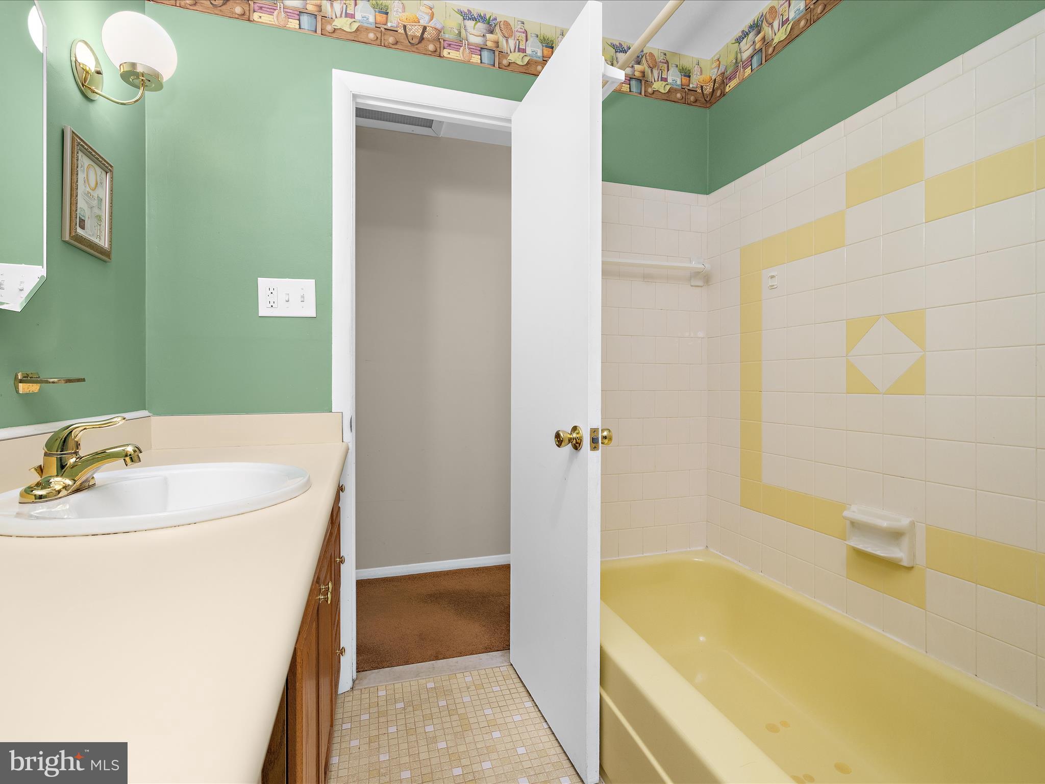 THE HIGHLANDS - Residential